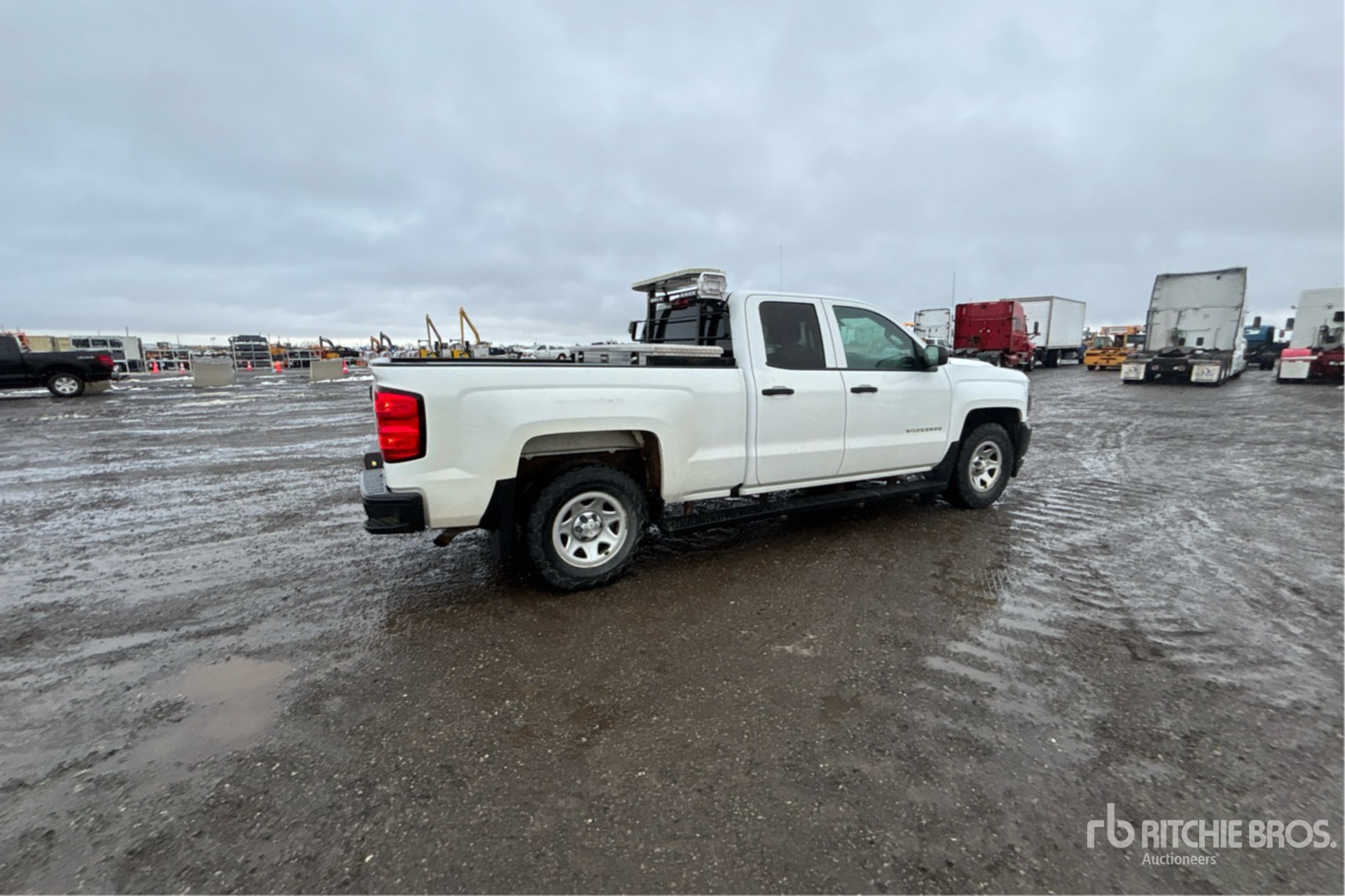 General Appearance with Bild, Ecke hinten rechts