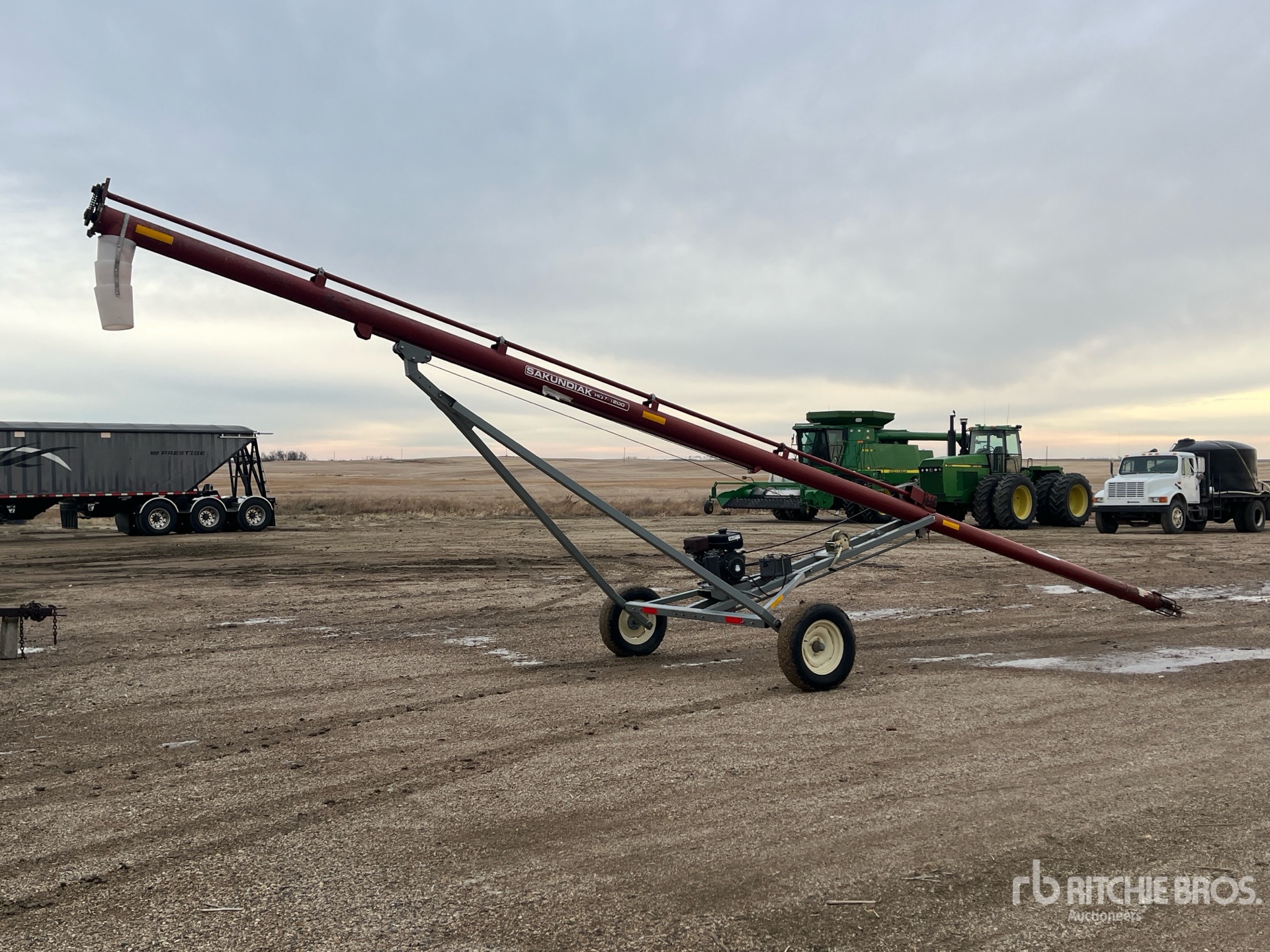 General Appearance with Imagen: esquina trasera derecha