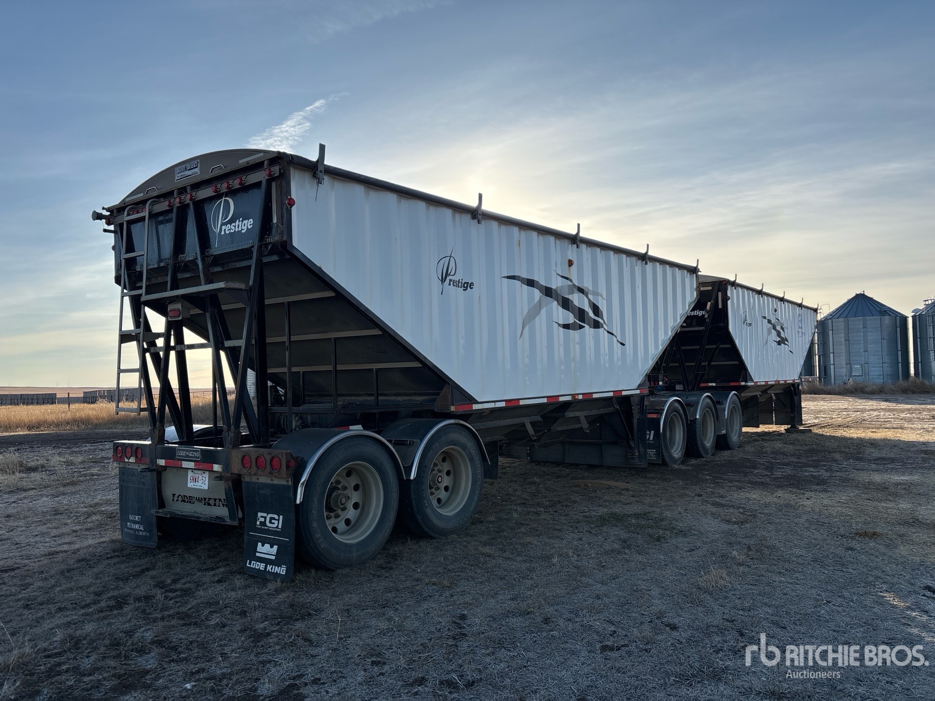 General Appearance with Imagen: esquina trasera derecha