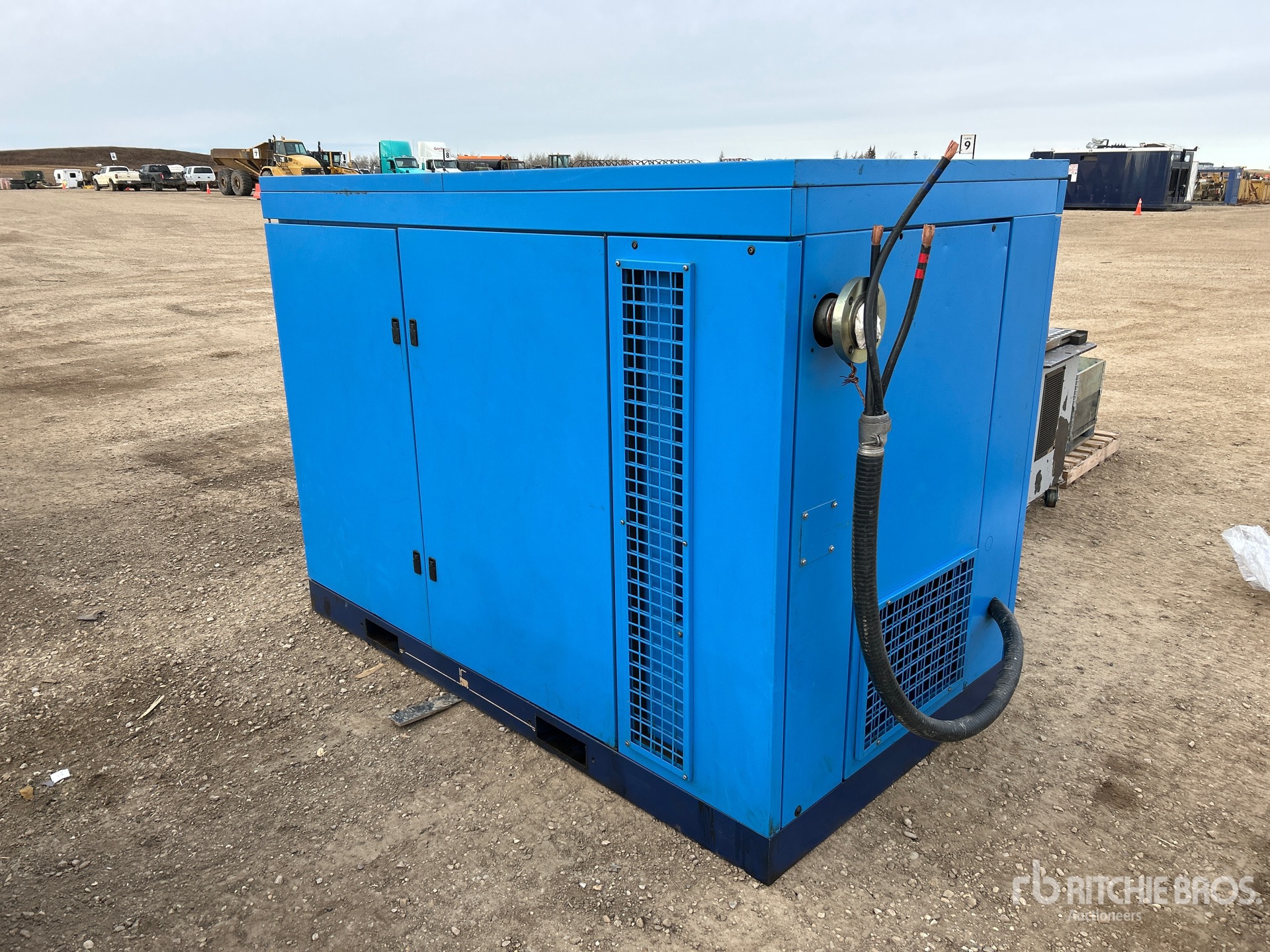 General Appearance with Bild, Ecke hinten rechts