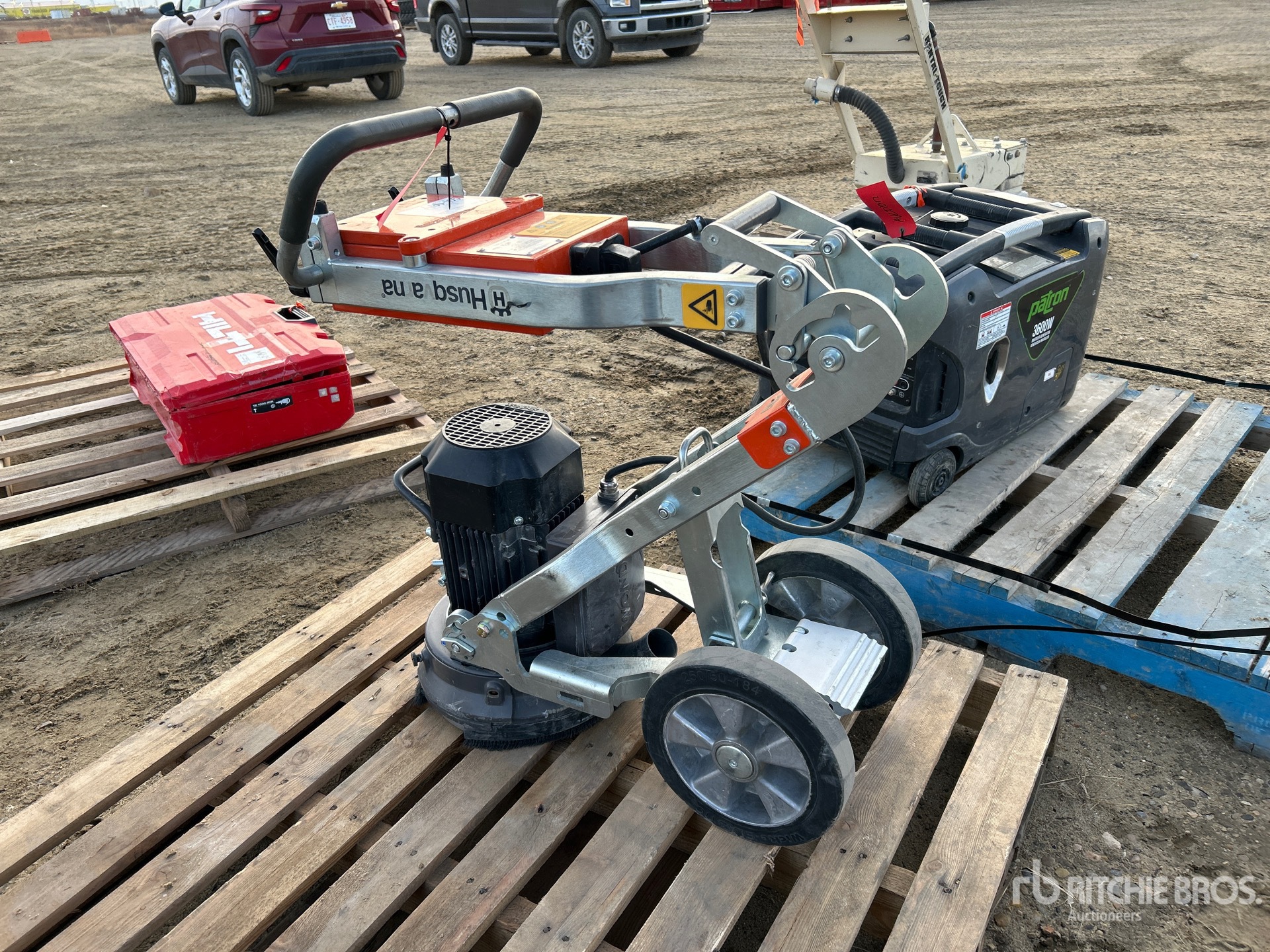 General Appearance with Bild, Ecke hinten links