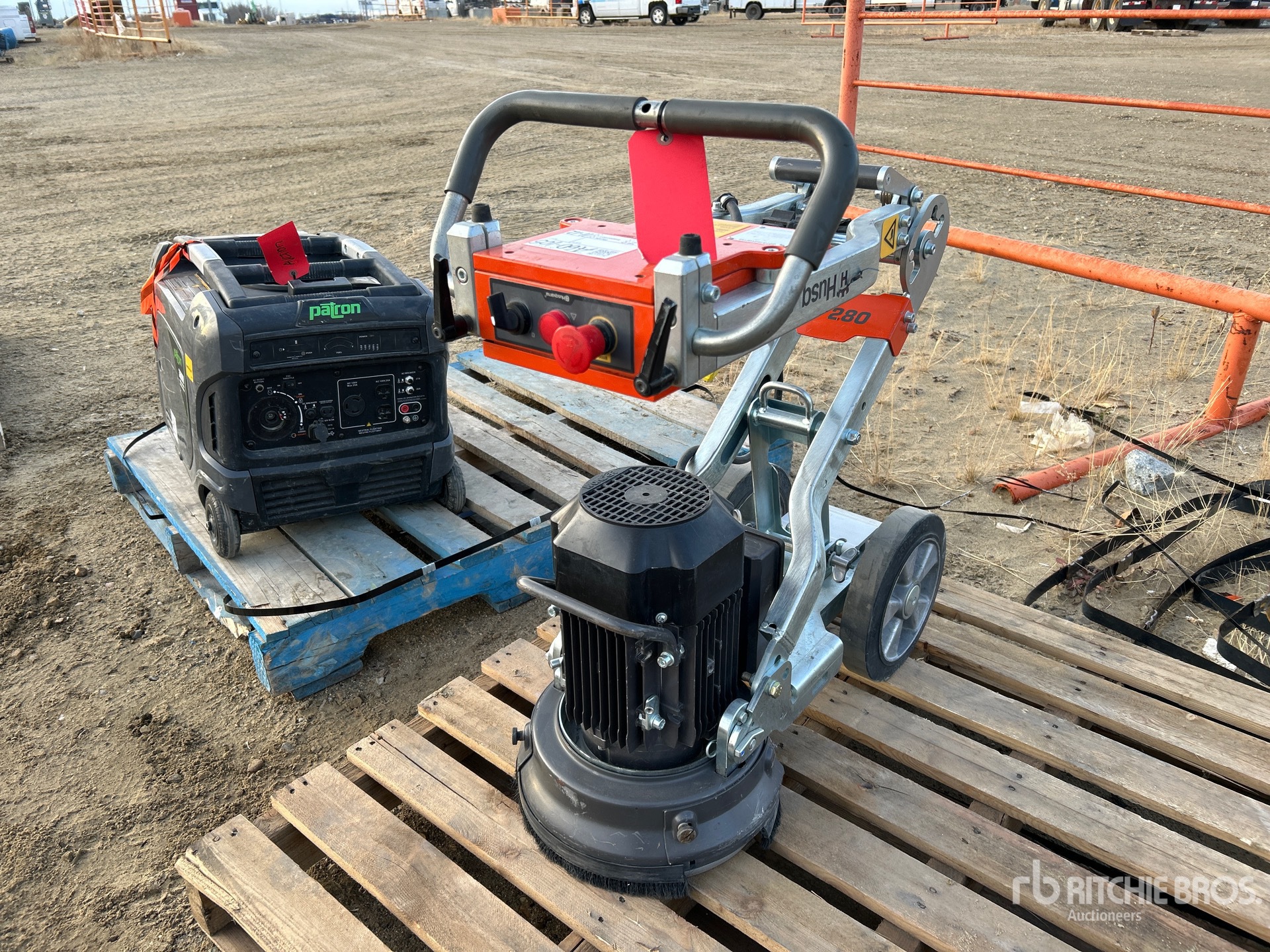 General Appearance with Bild, Ecke vorne links