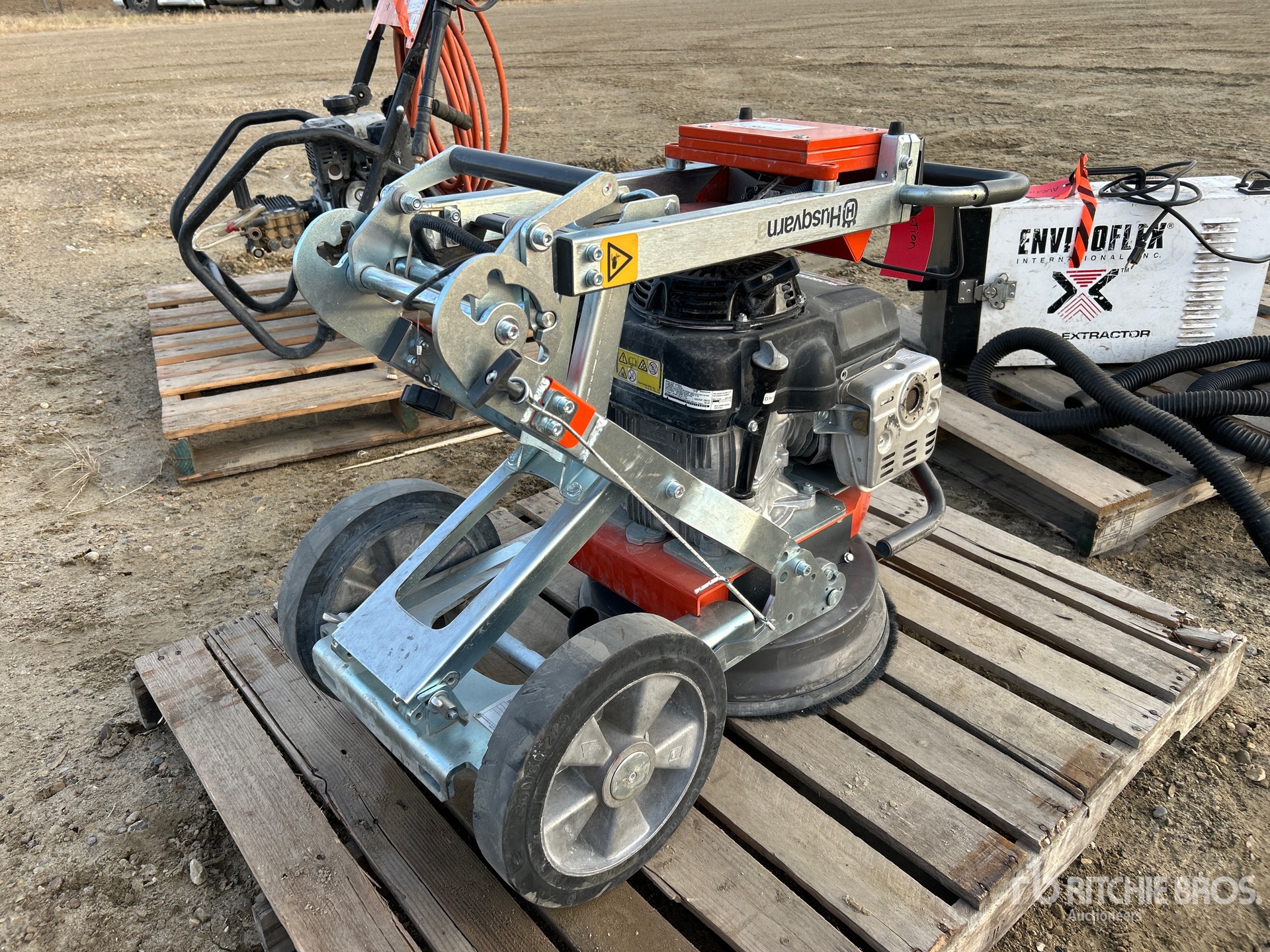 General Appearance with Bild, Ecke hinten rechts