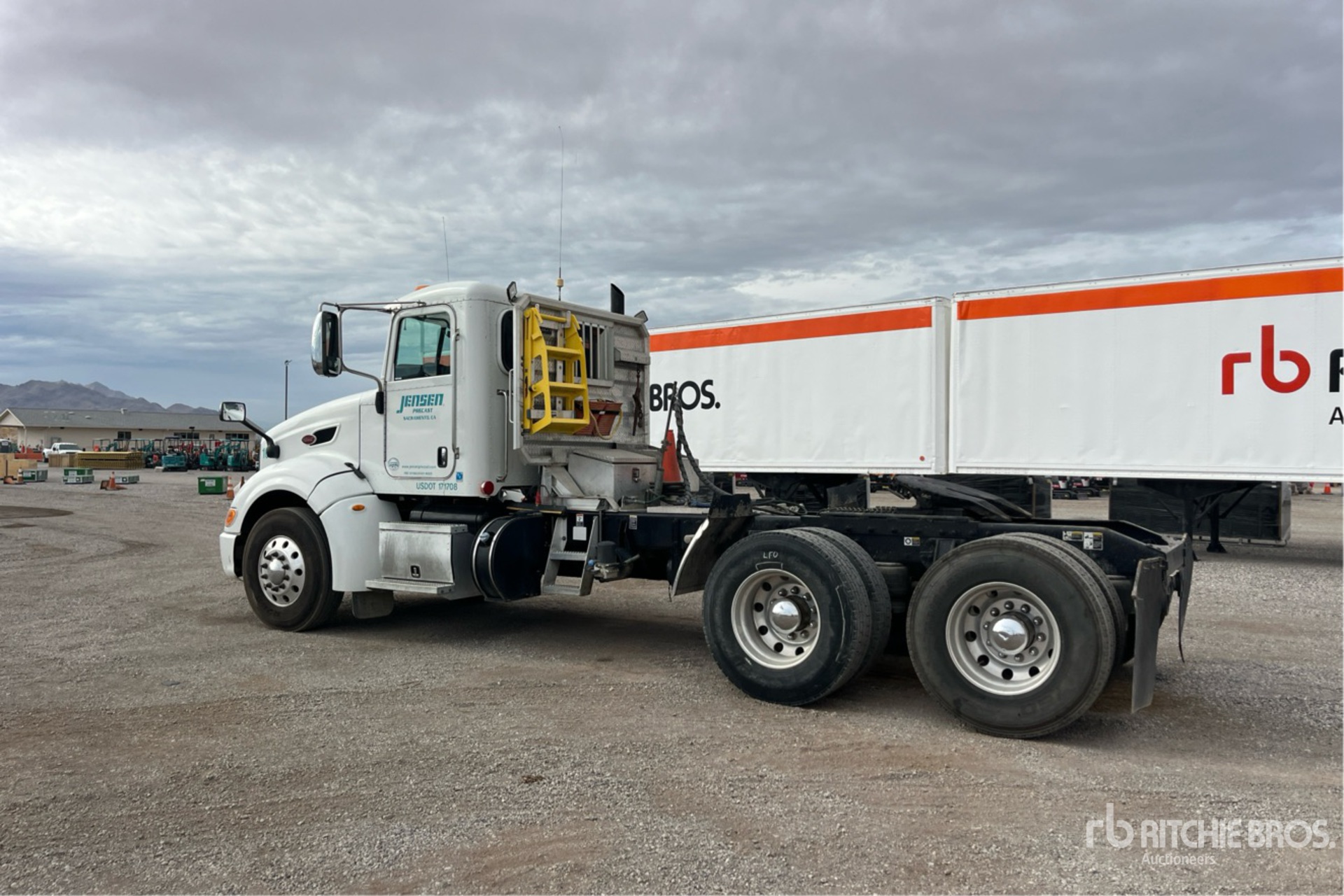 General Appearance with Imagen: esquina trasera izquierda