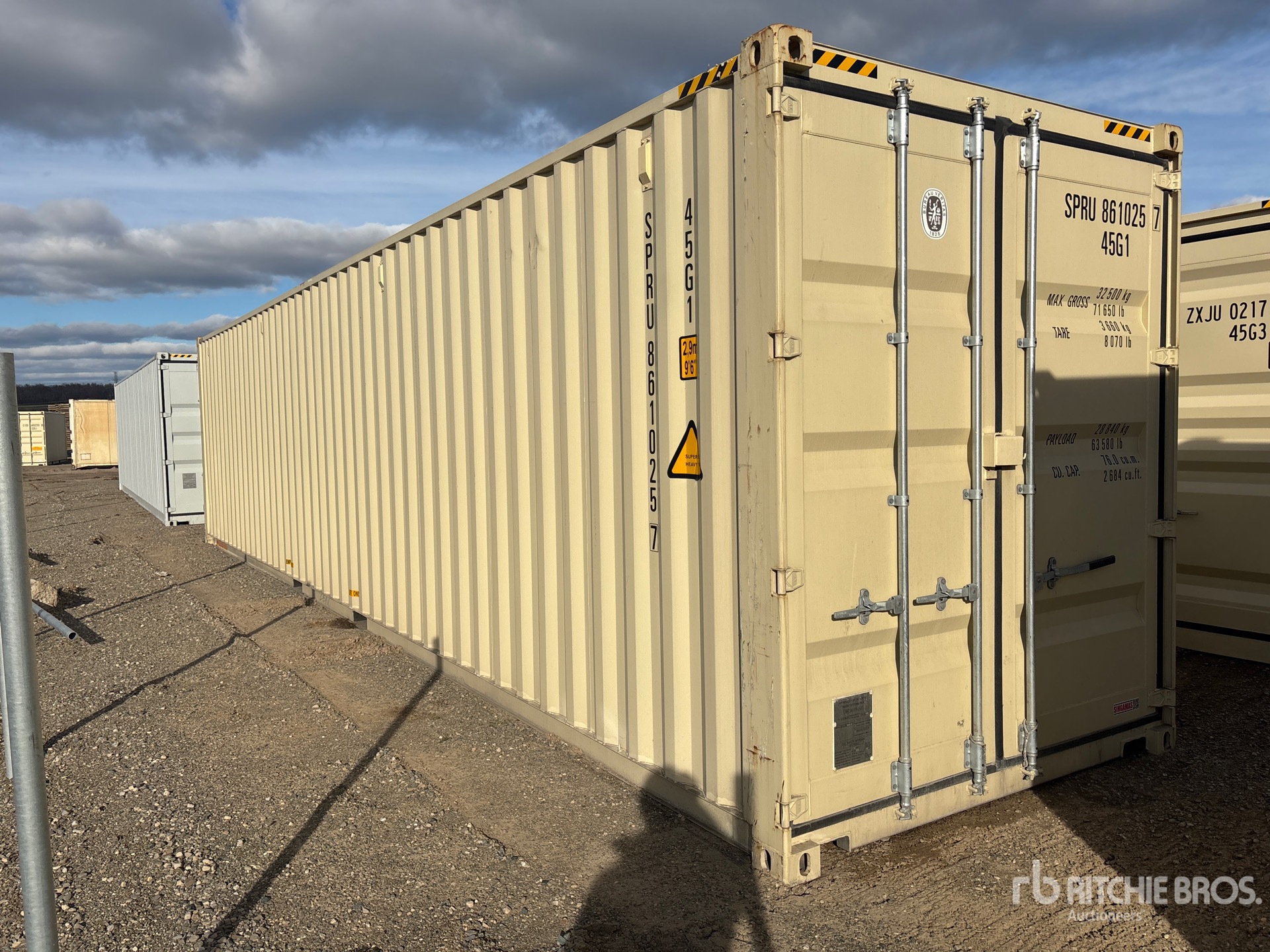 General Appearance with Picture, Right Rear Corner