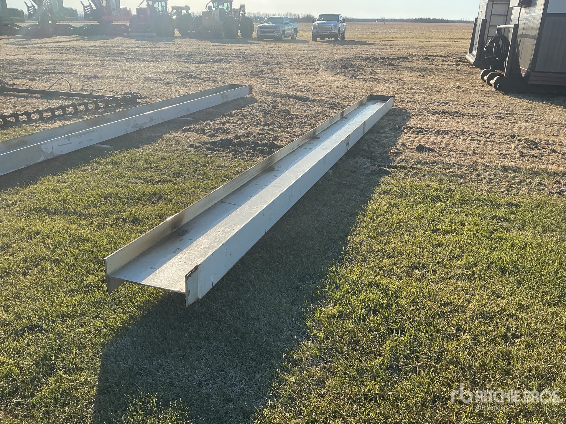 General Appearance with Foto, angolo anteriore sinistro