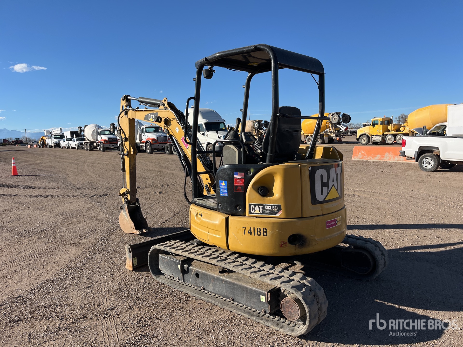 General Appearance with Bild, Ecke hinten links