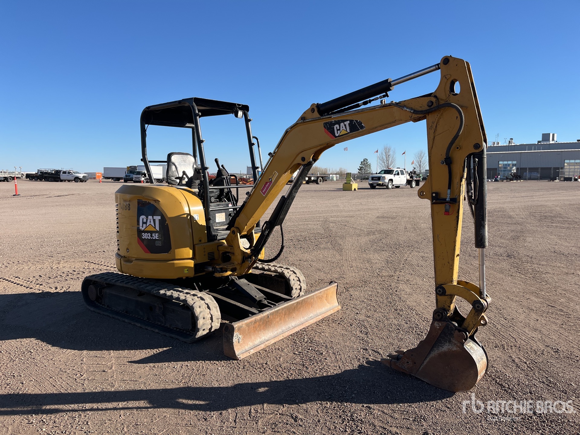 General Appearance with Bild, Ecke vorne rechts