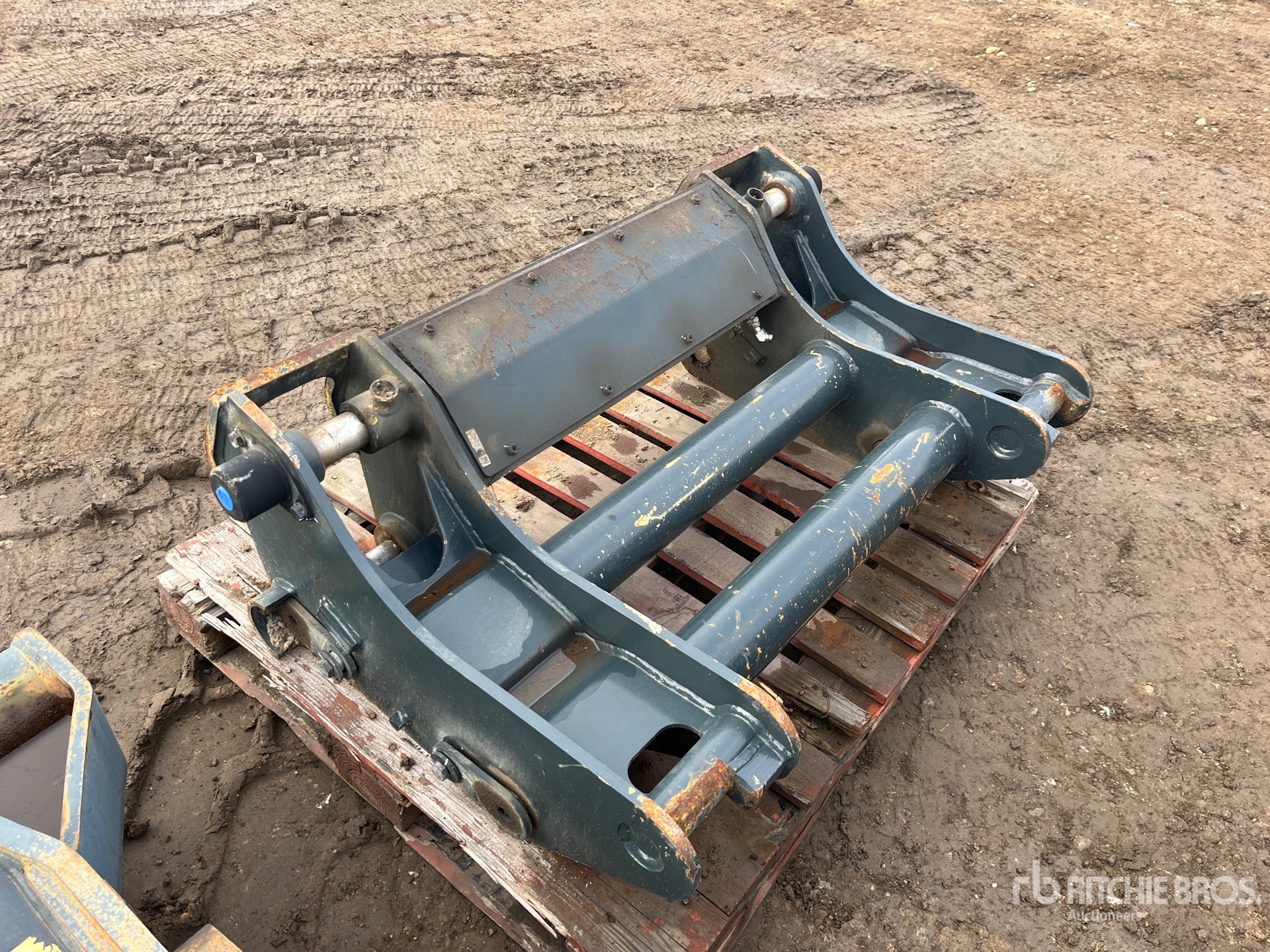 Aspect général with Image, coin arrière gauche