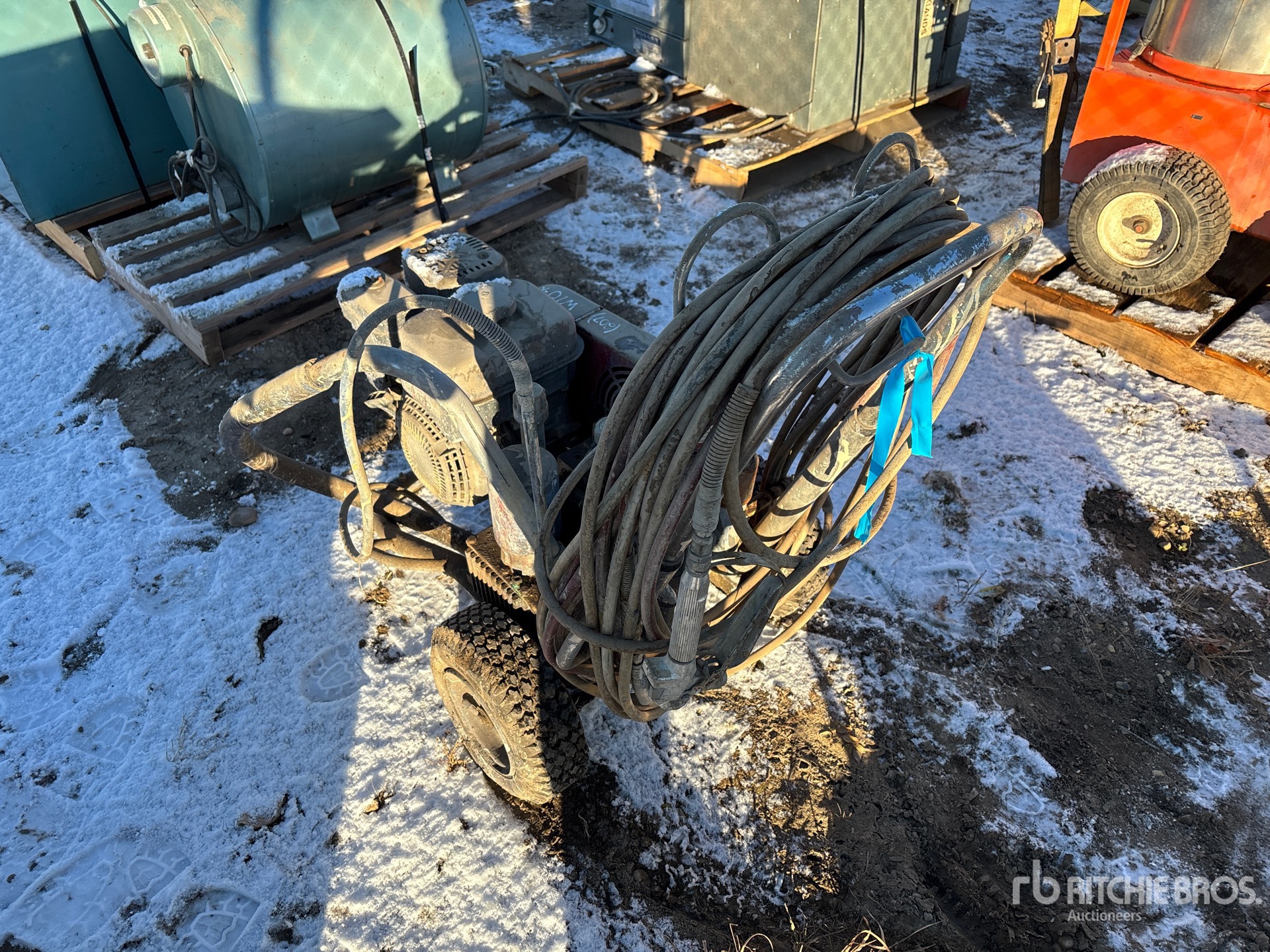 General Appearance with Bild, Ecke hinten links