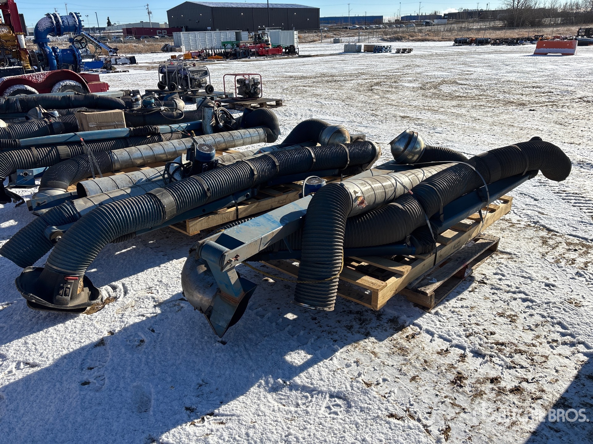 General Appearance with Bild, Ecke vorne rechts