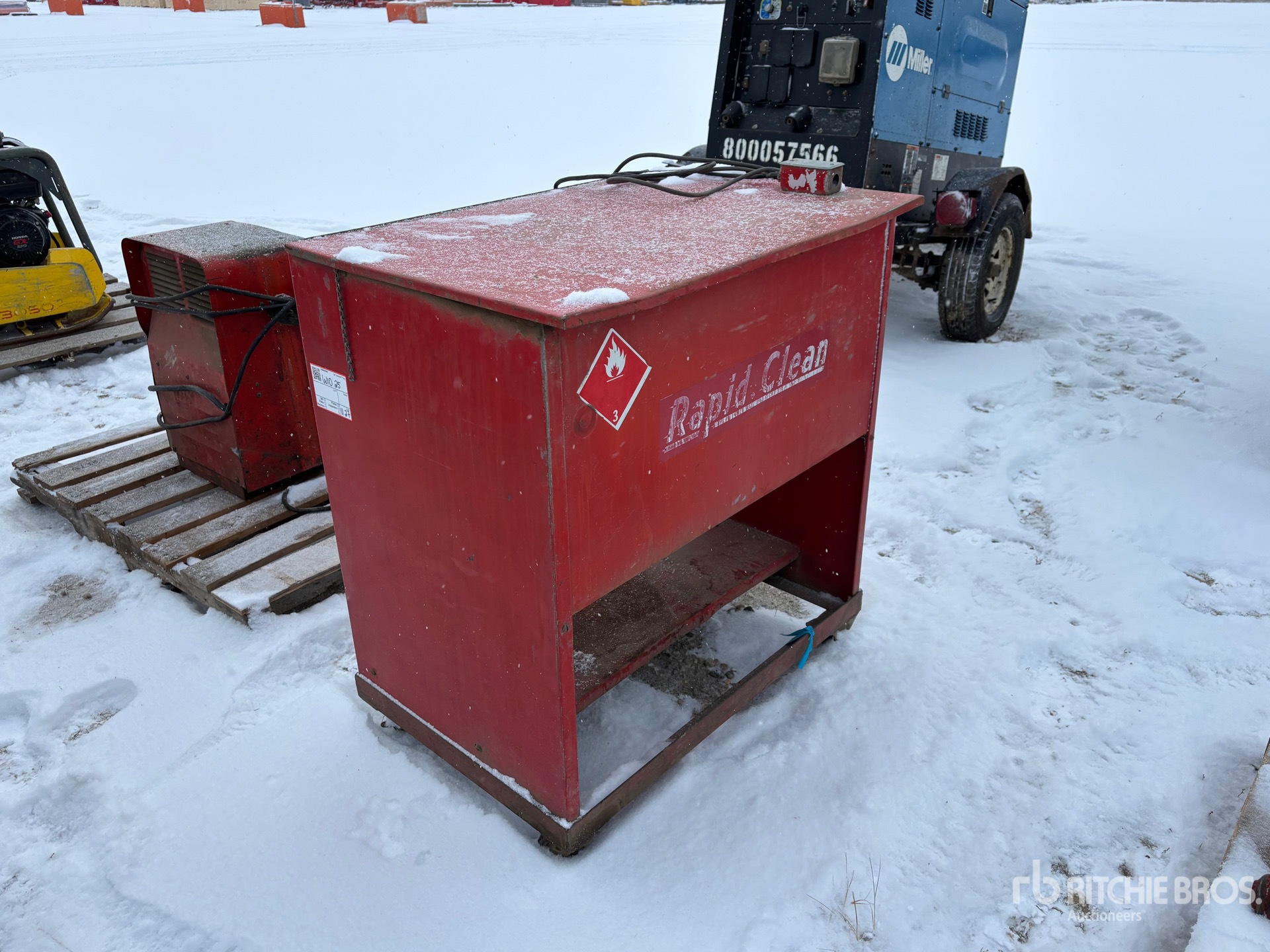 General Appearance with Picture, Right Front Corner