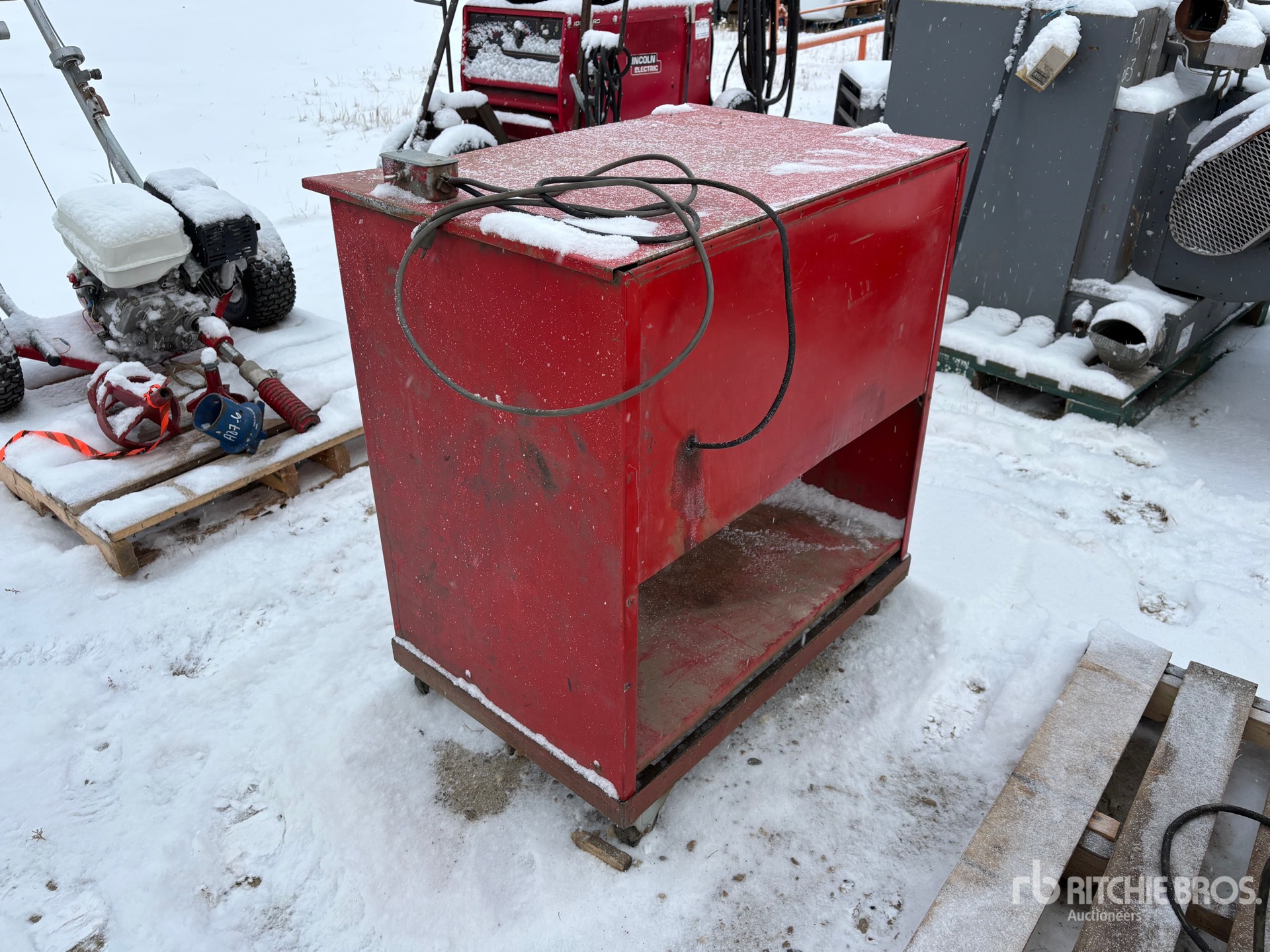 General Appearance with Picture, Left Rear Corner