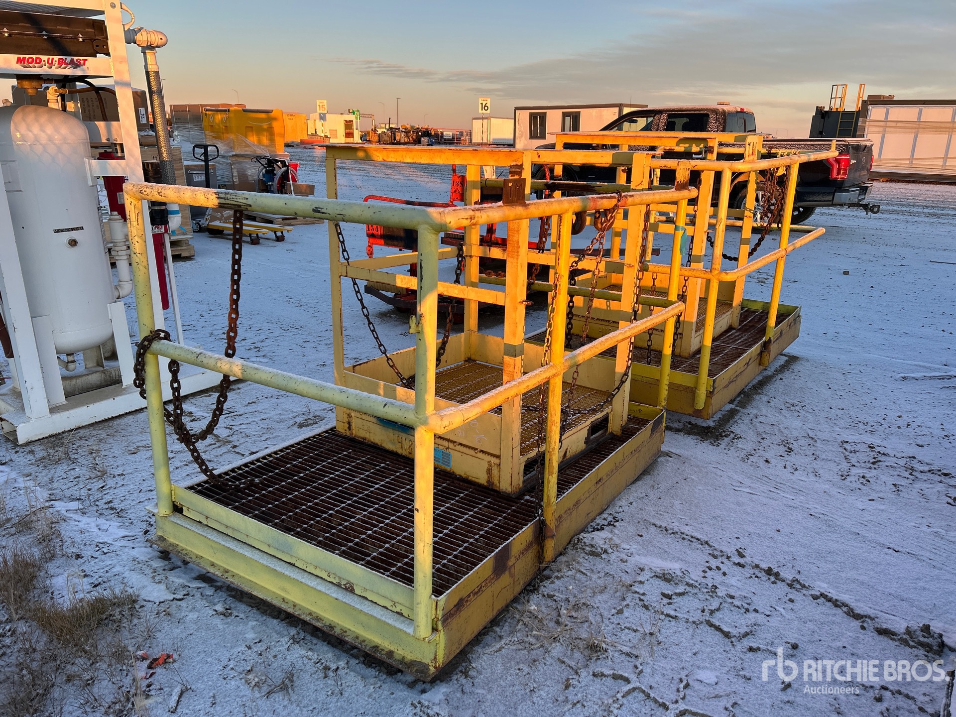 General Appearance with Bild, Ecke hinten rechts