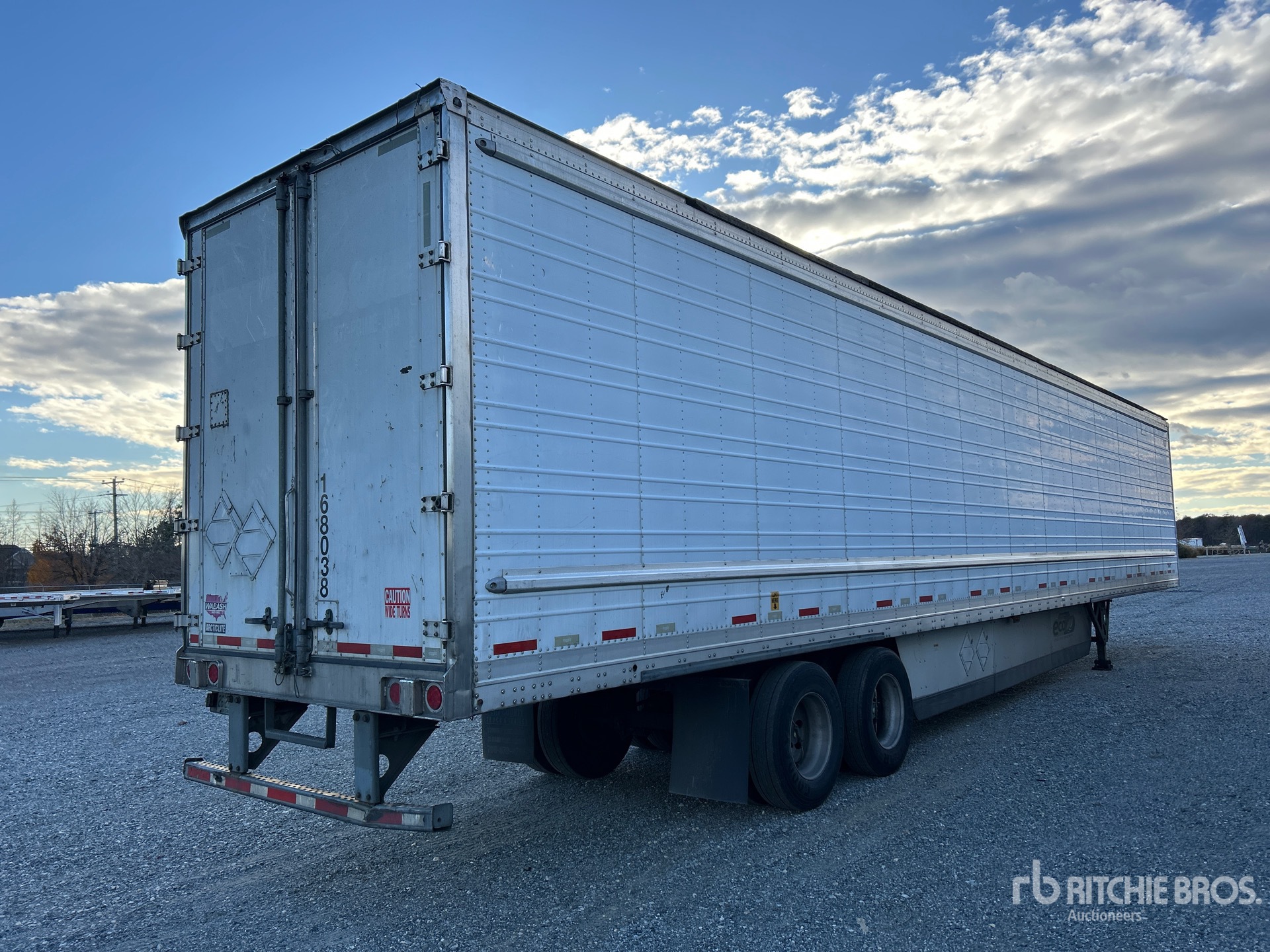 General Appearance with Imagen: esquina trasera derecha