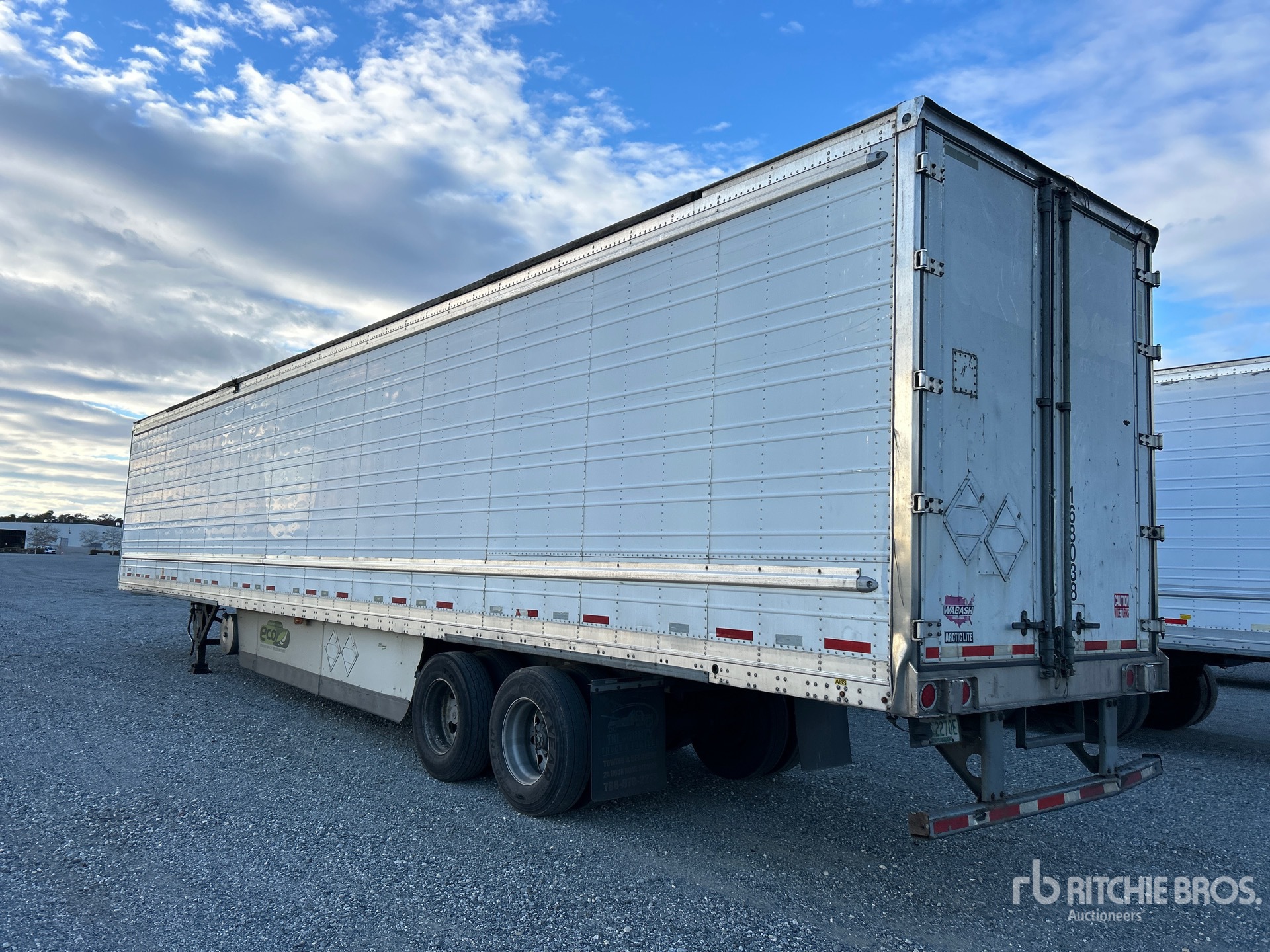 General Appearance with Imagen: esquina trasera izquierda