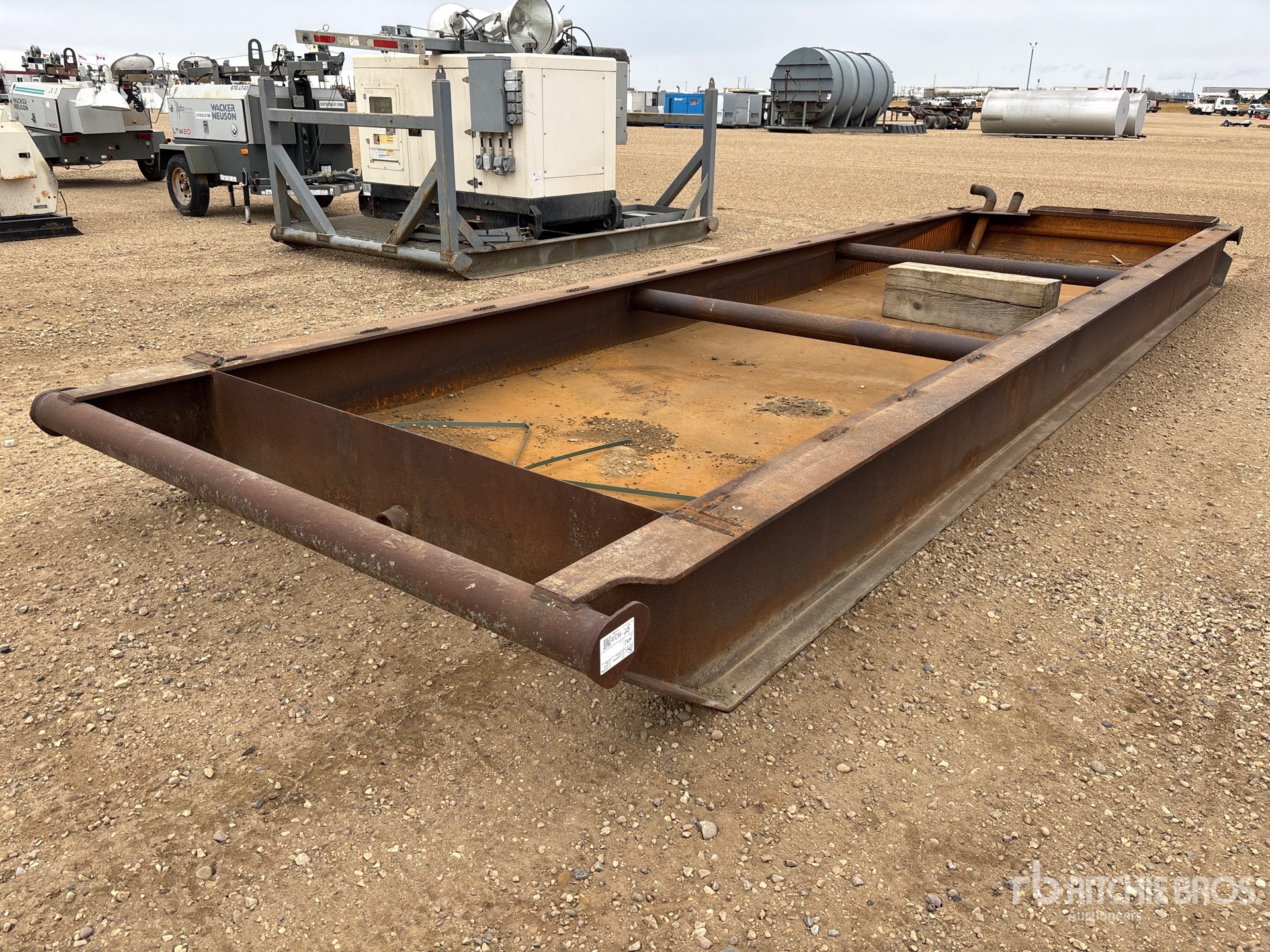 General Appearance with Bild, Ecke vorne links