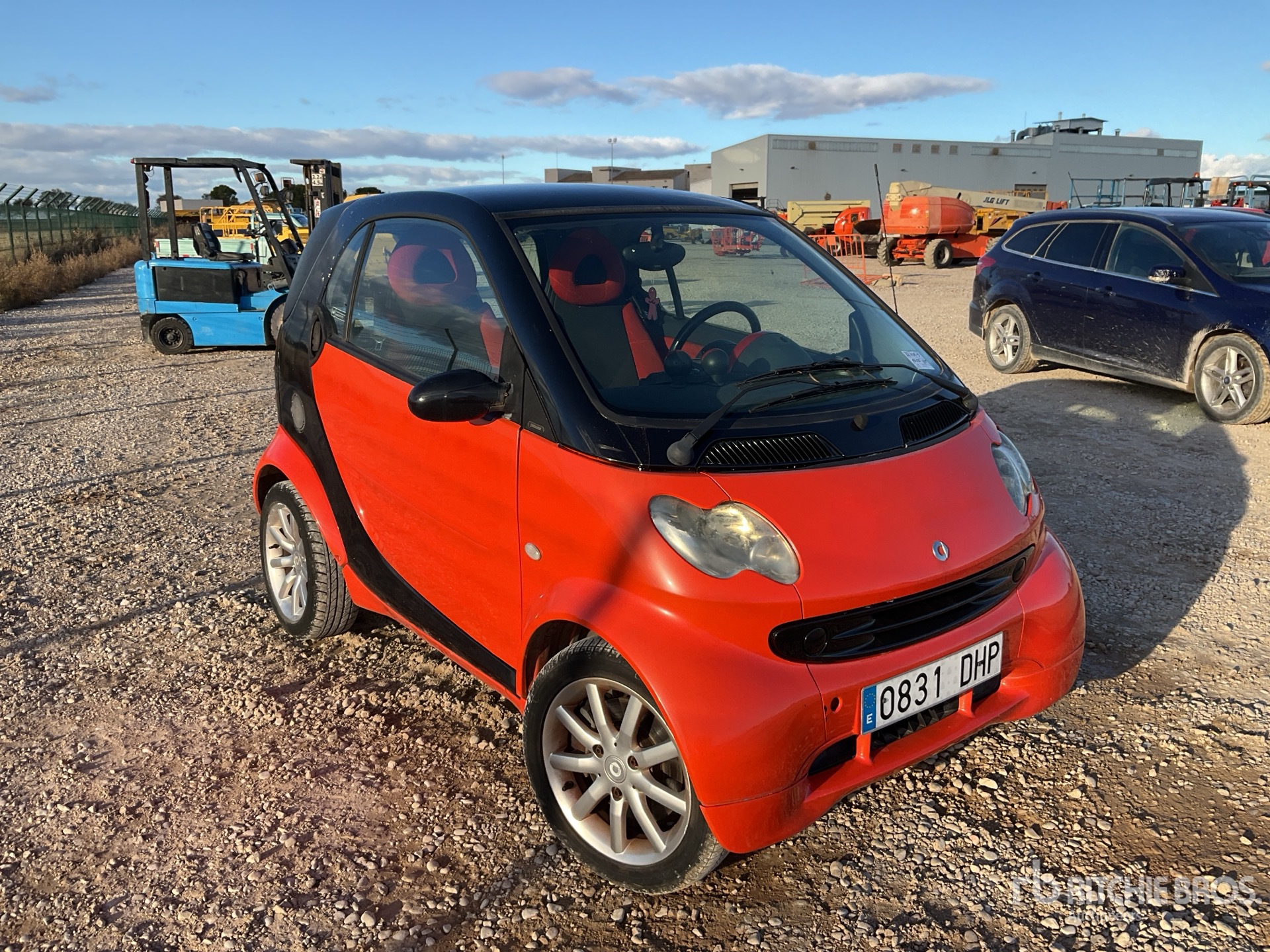 General Appearance with Picture, Right Front Corner