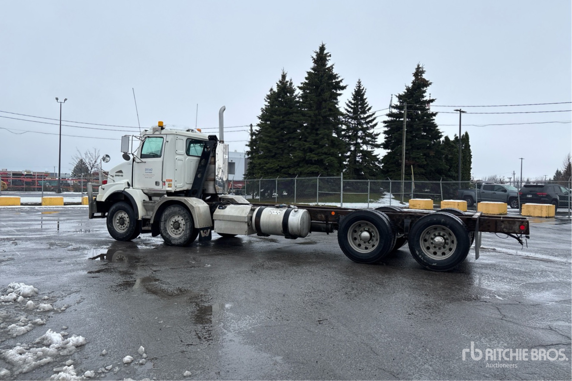 General Appearance with Imagen: esquina trasera izquierda