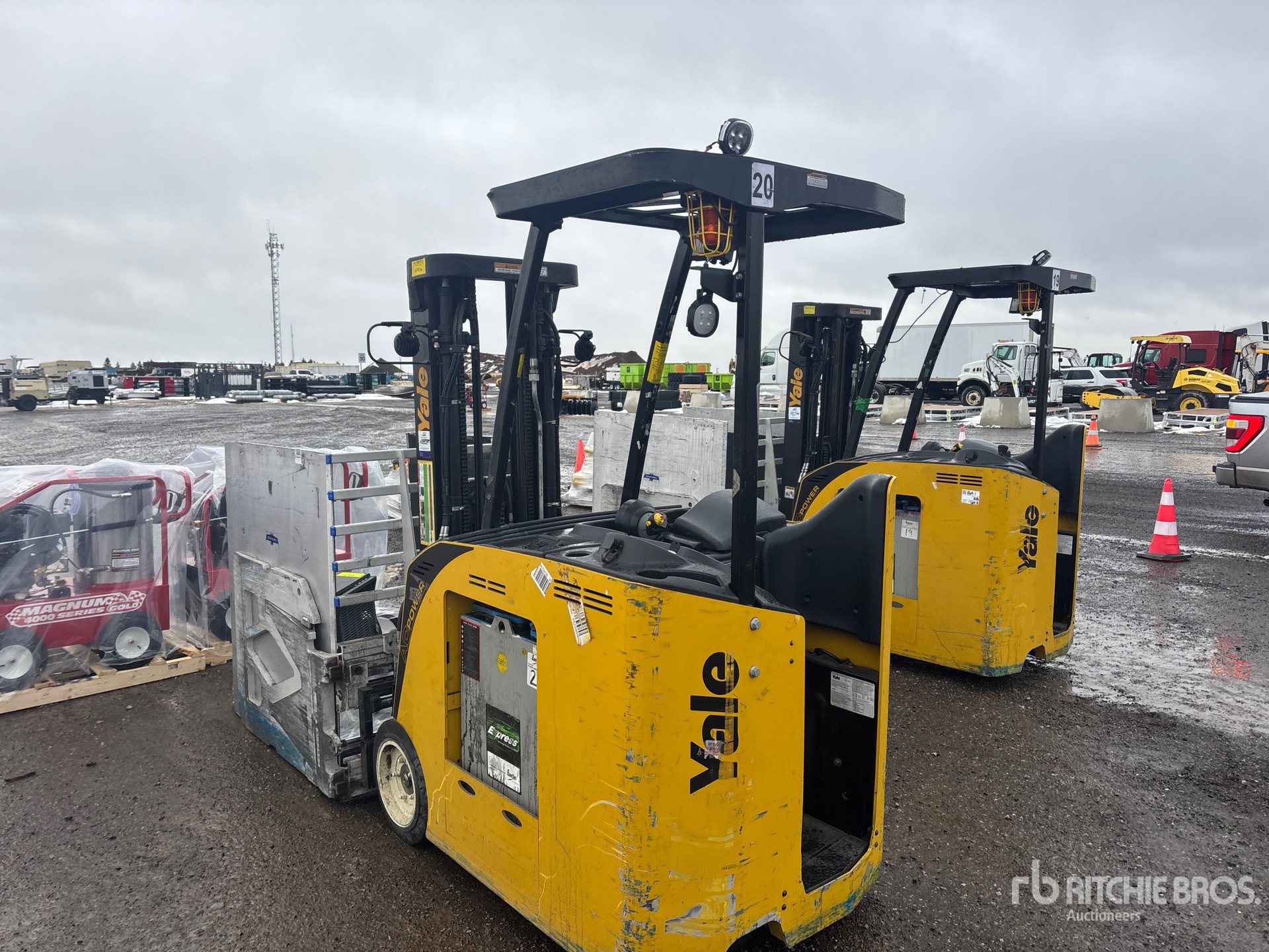 Aspect général with Image, coin arrière gauche