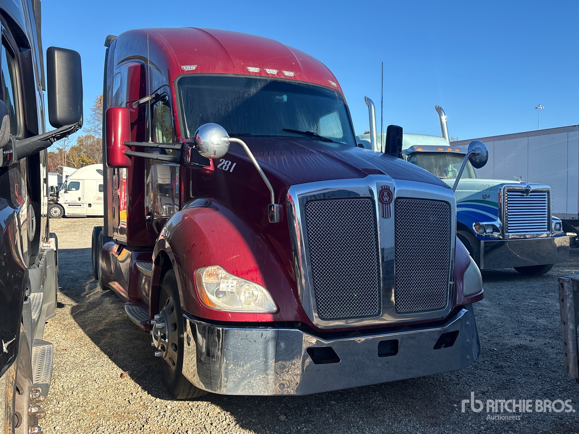 General Appearance with Picture, Right Front Corner