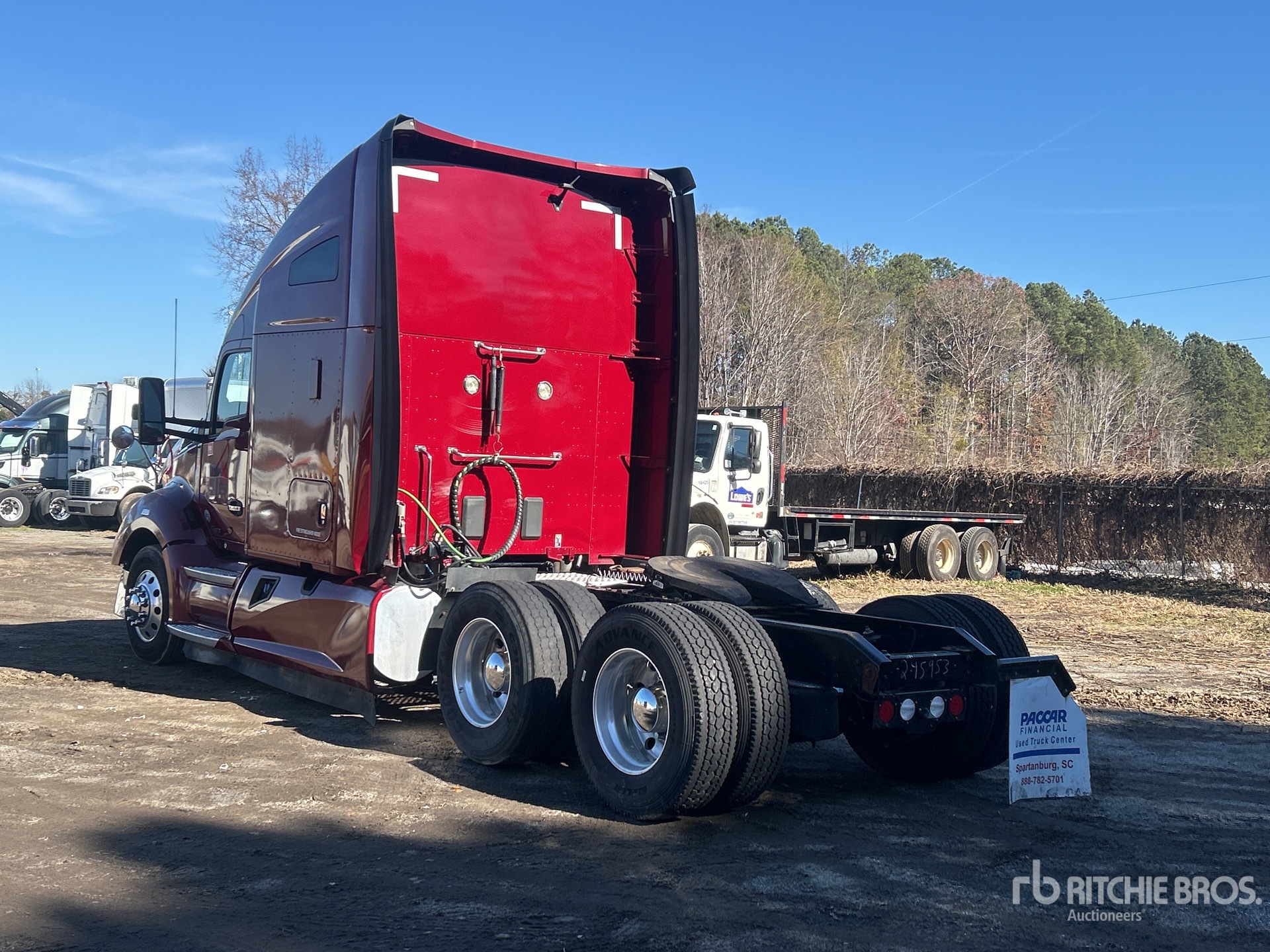 Aspect général with Image, coin arrière gauche