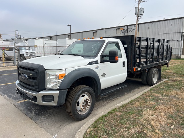 2016 Ford F-550 XL 4x4 Flatbed Truck (Inoperable)