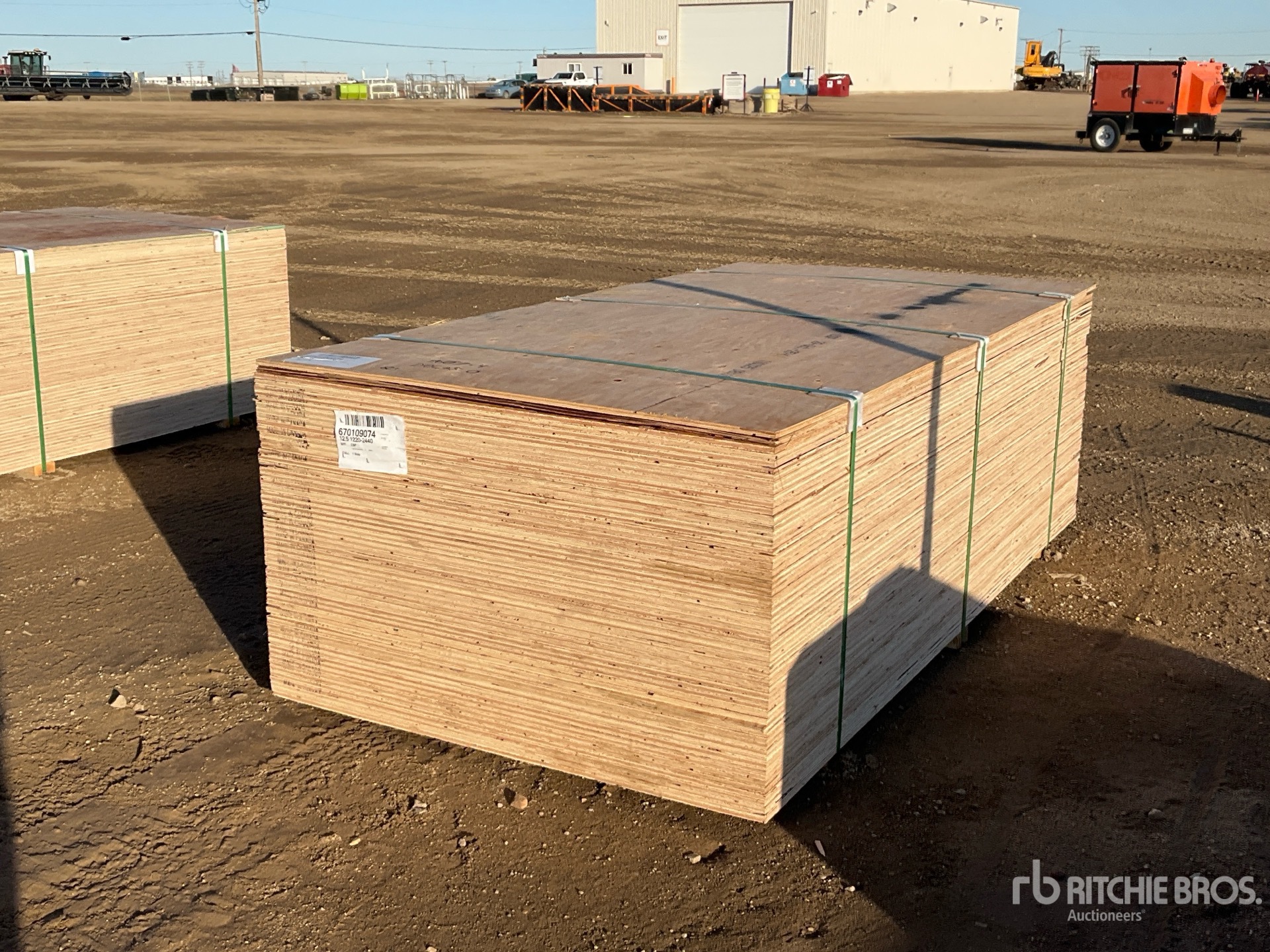 General Appearance with Picture, Left Front Corner