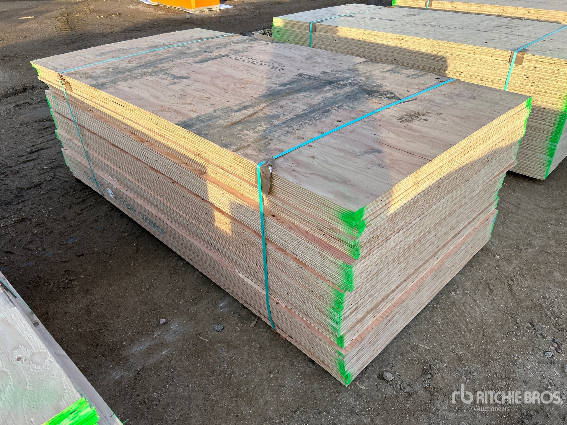 Aspect général with Image, coin avant gauche