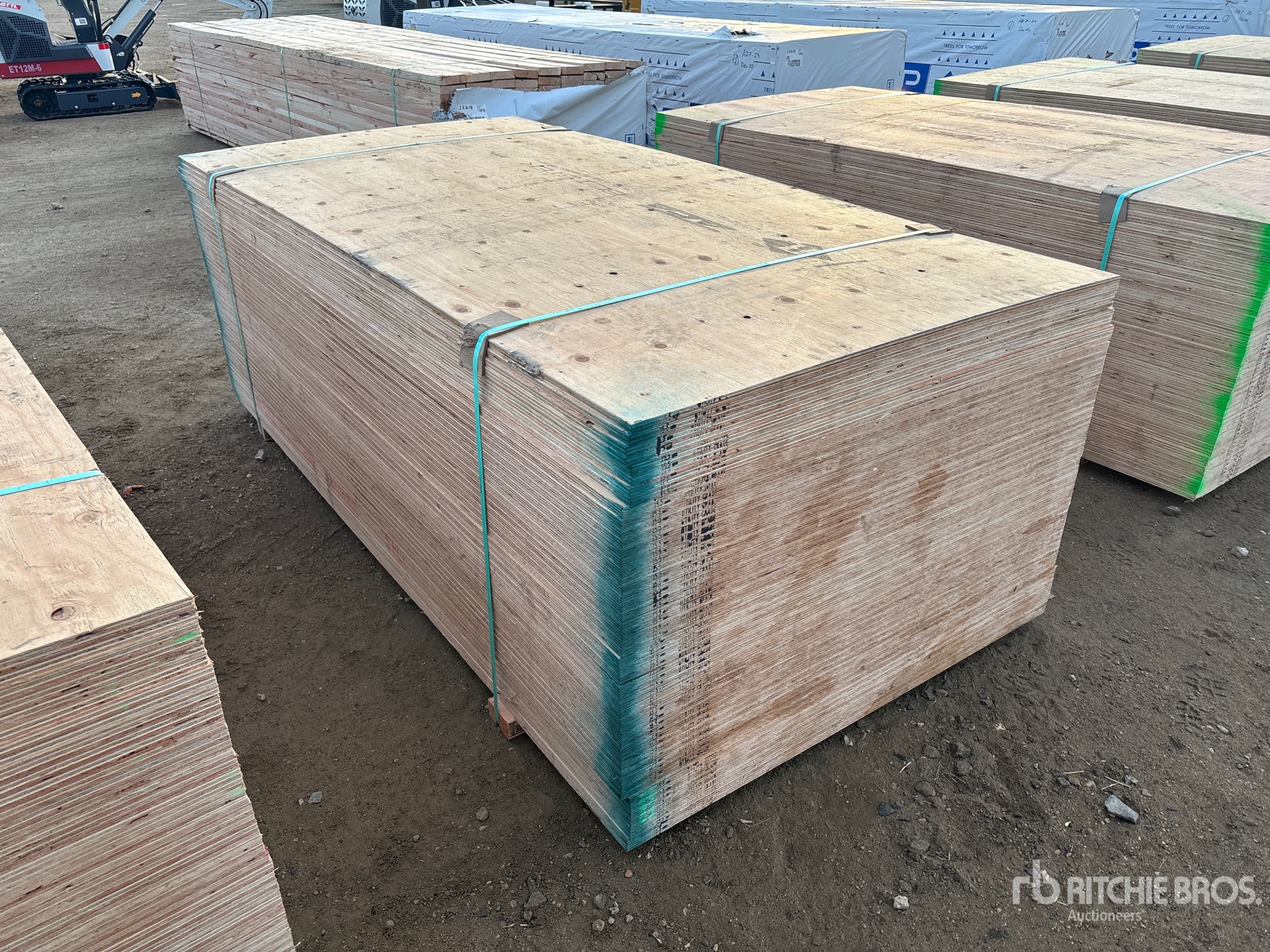 Aspect général with Image, coin arrière droit