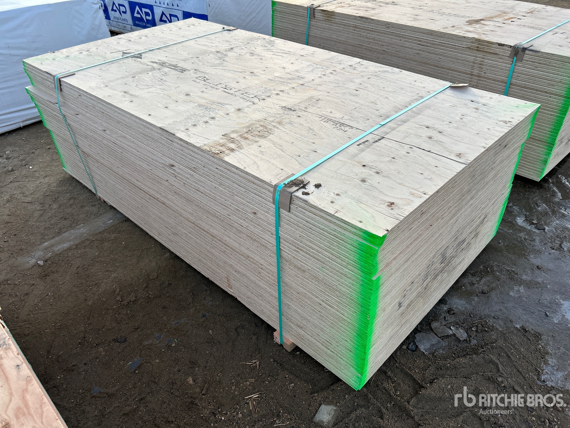 Aspect général with Image, coin arrière droit