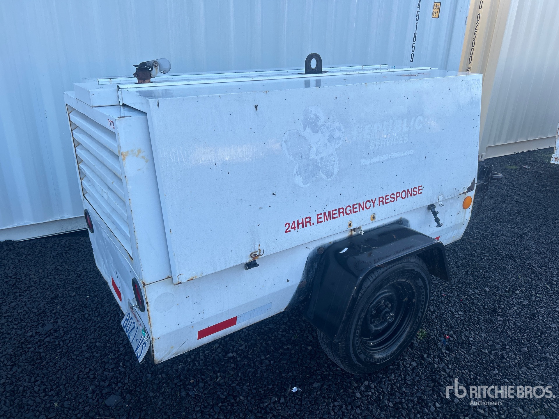 General Appearance with Picture, Right Rear Corner