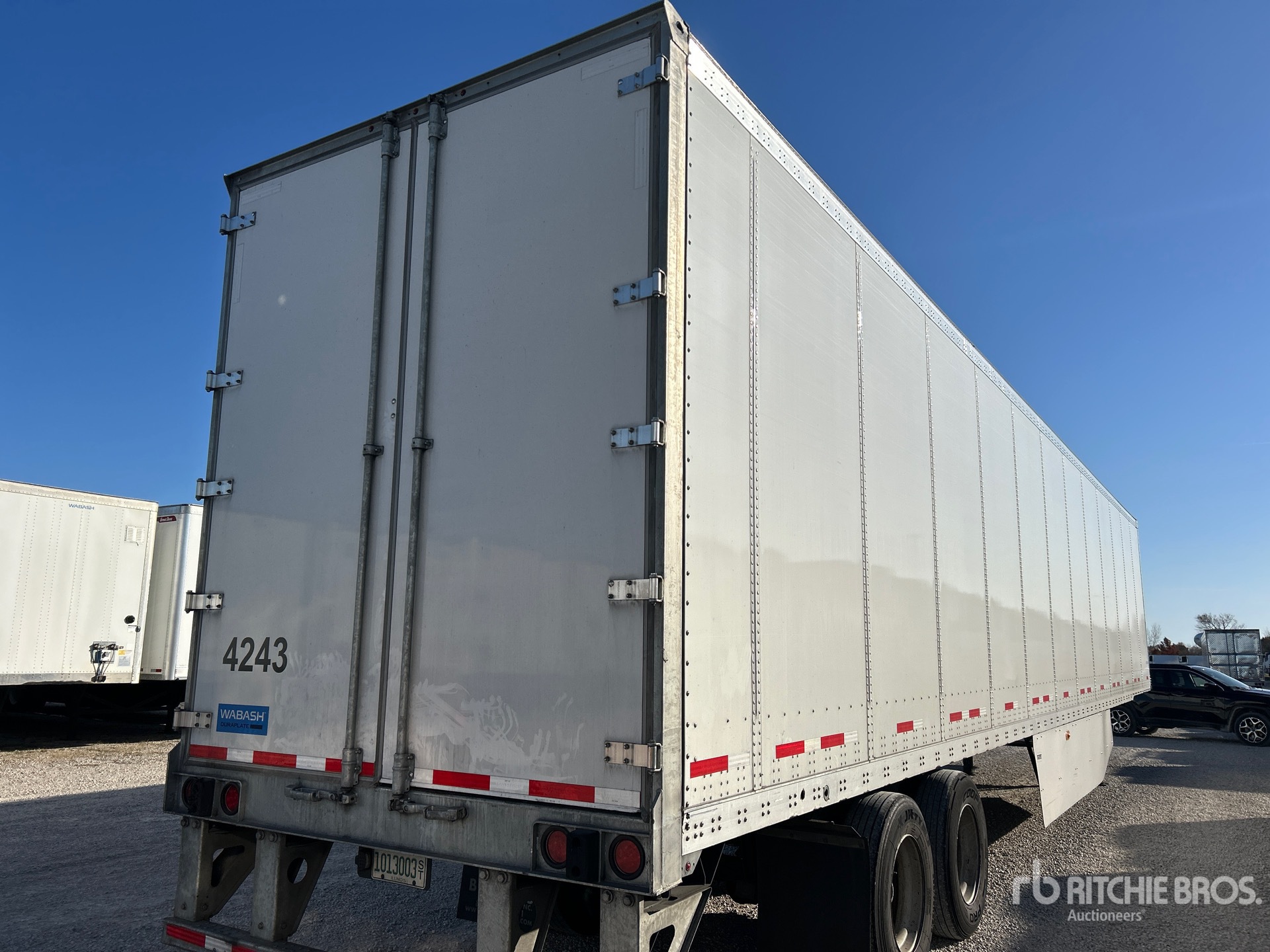 Aspect général with Image, coin arrière droit