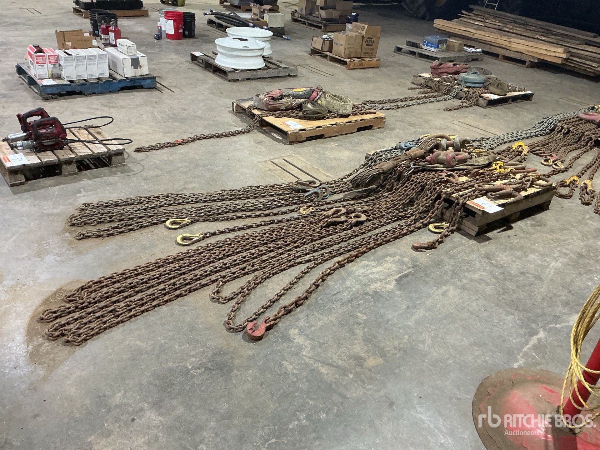 General Appearance with Bild, Ecke vorne links