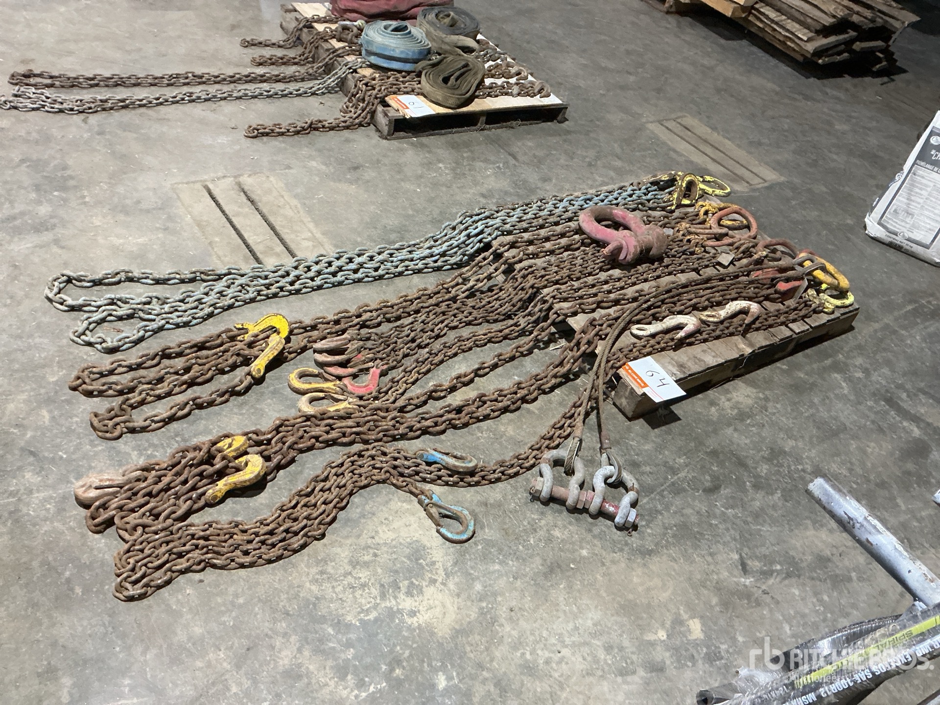 General Appearance with Bild, Ecke vorne links