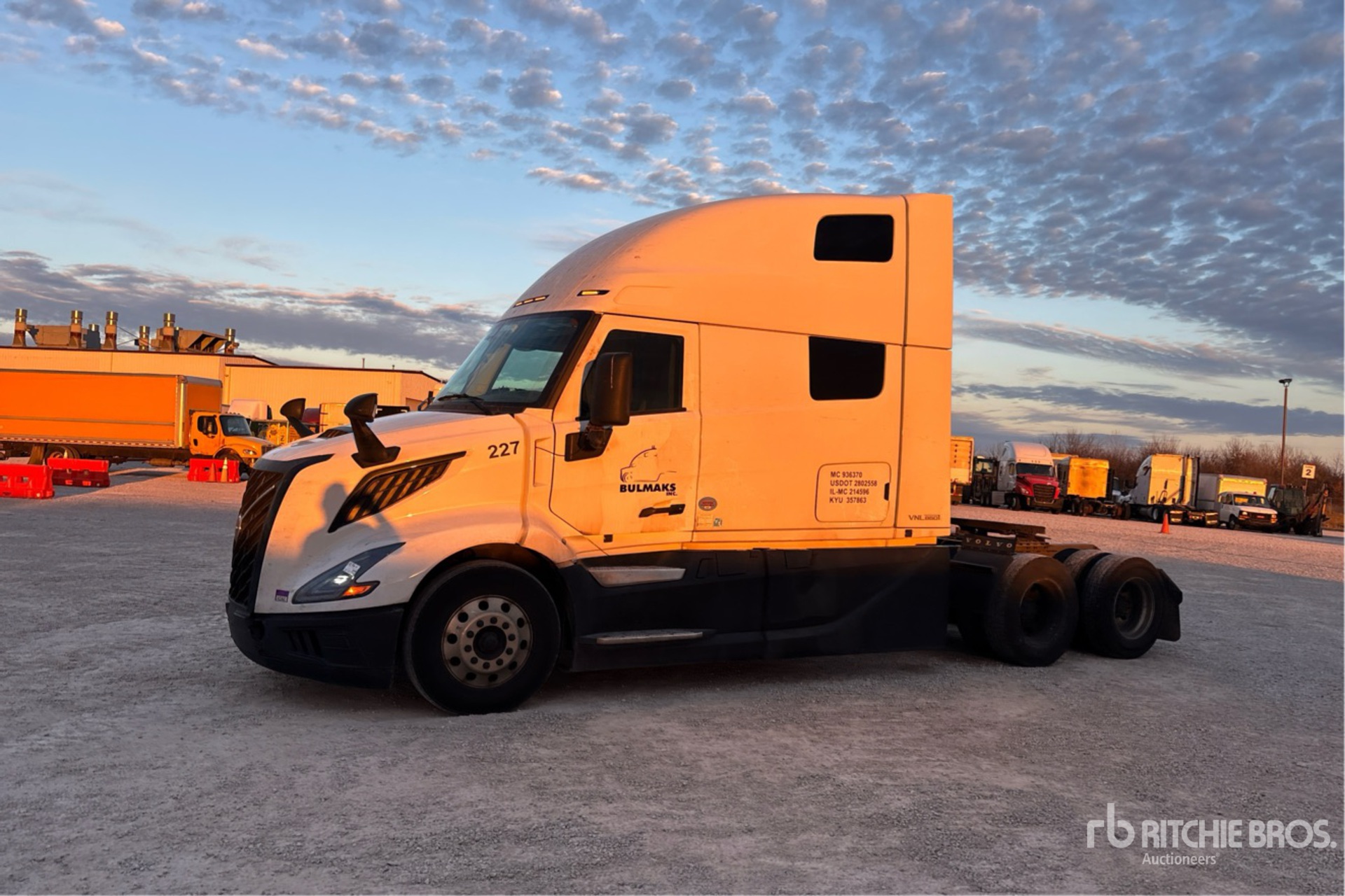 General Appearance with Picture, Left Front Corner