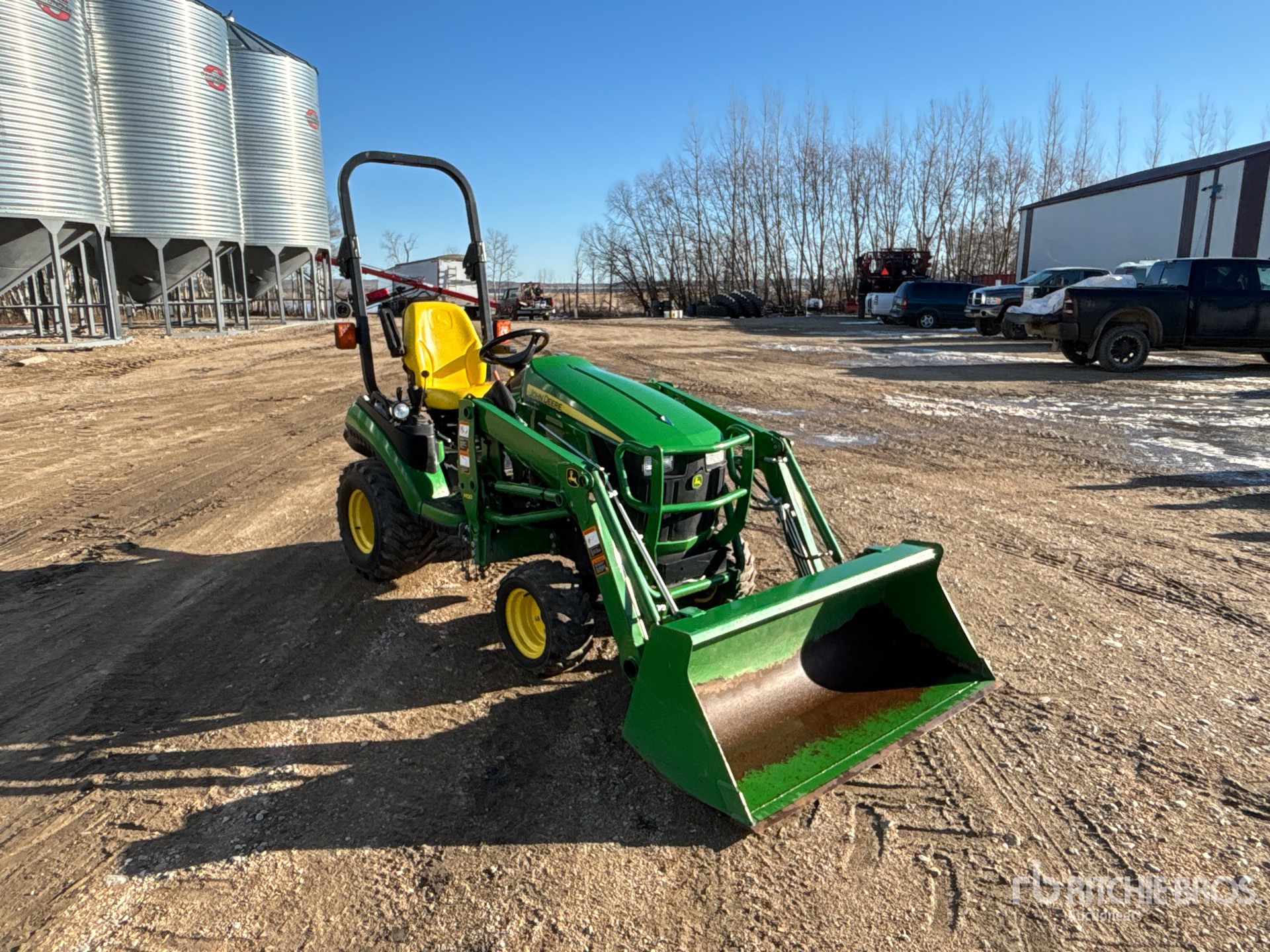 General Appearance with Picture, Right Front Corner