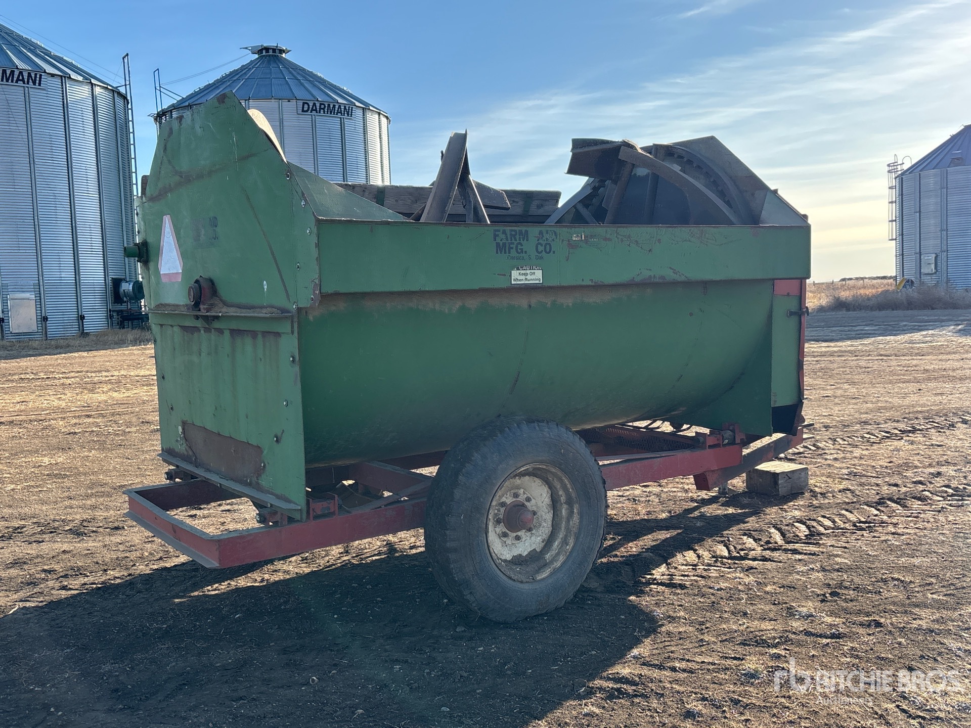 General Appearance with Imagen: esquina trasera derecha