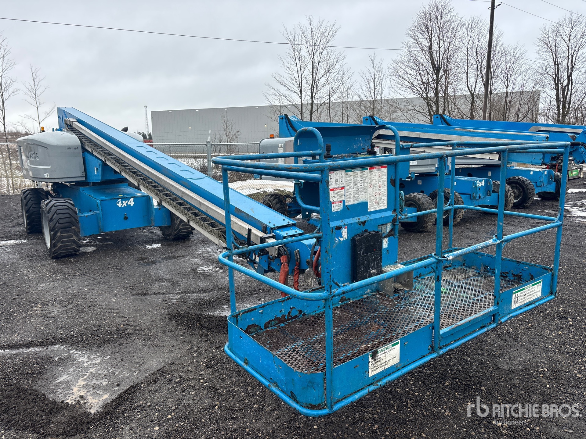 General Appearance with Imagen: esquina delantera derecha