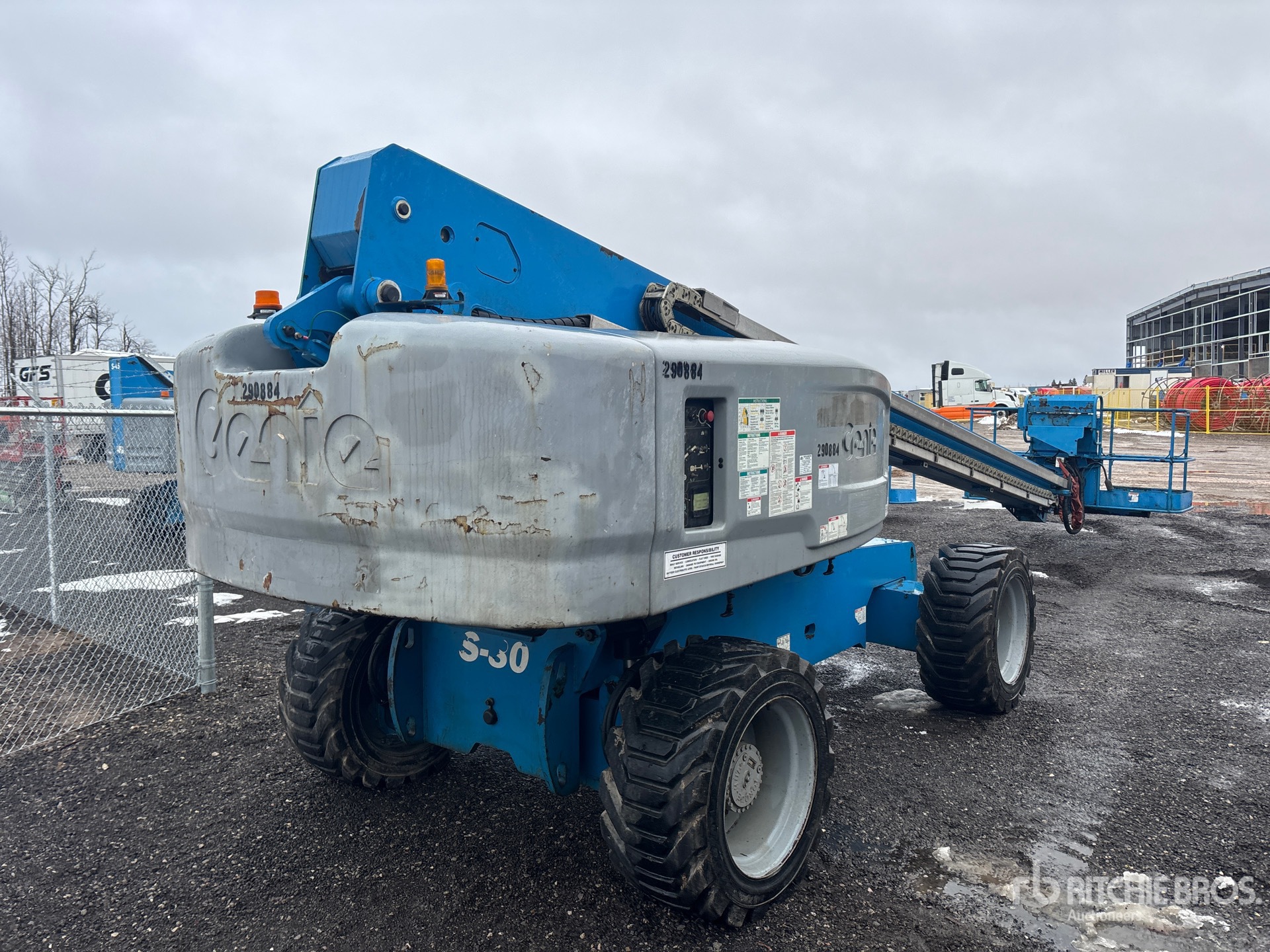 General Appearance with Imagen: esquina trasera derecha