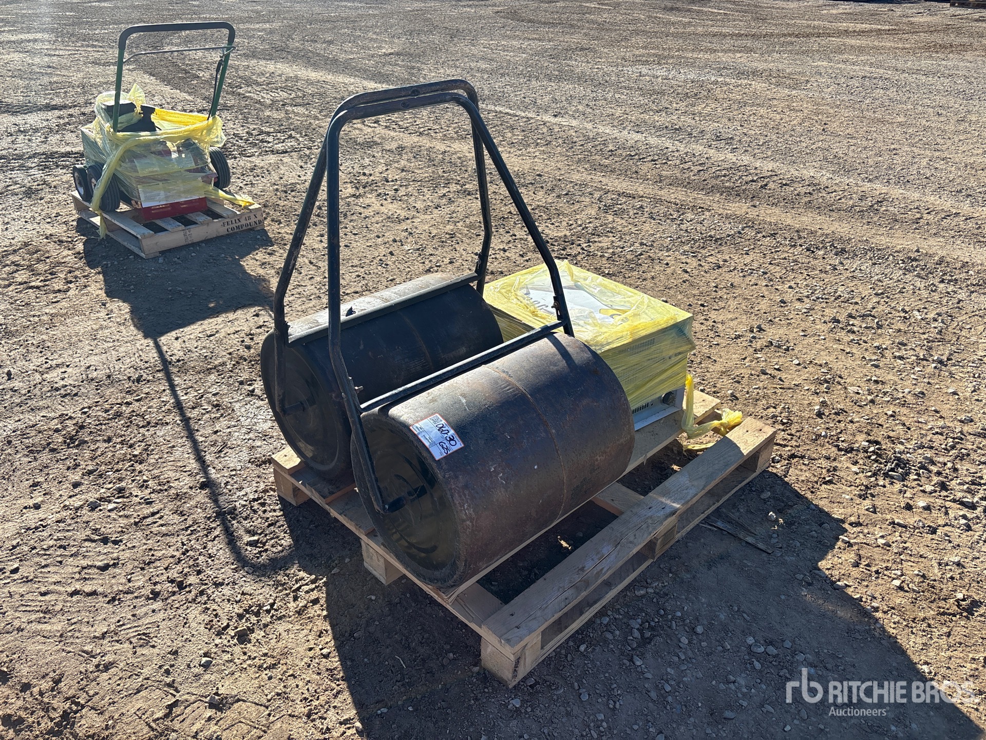 General Appearance with Foto, angolo anteriore sinistro