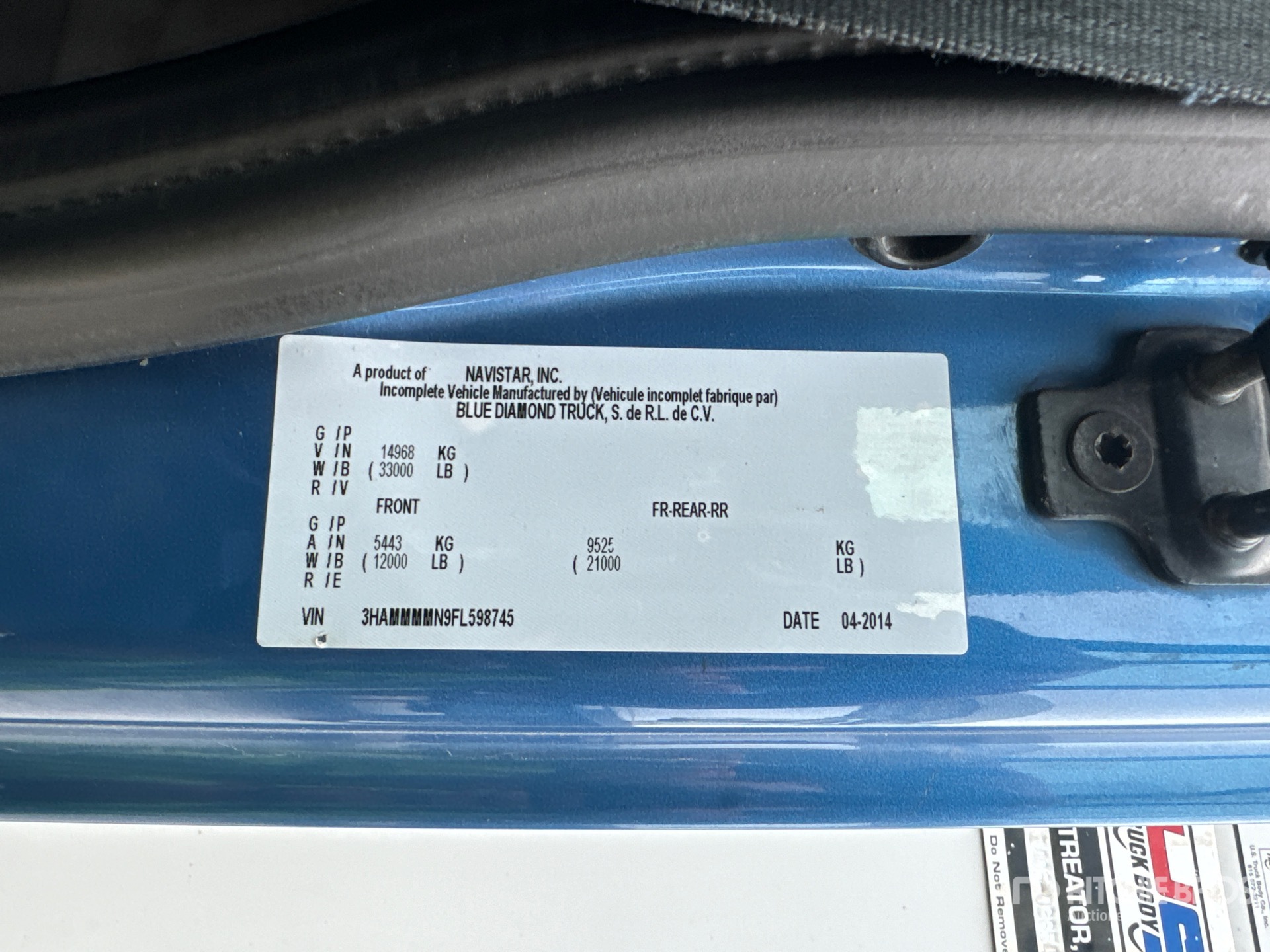 General Appearance with Serial Number / VIN