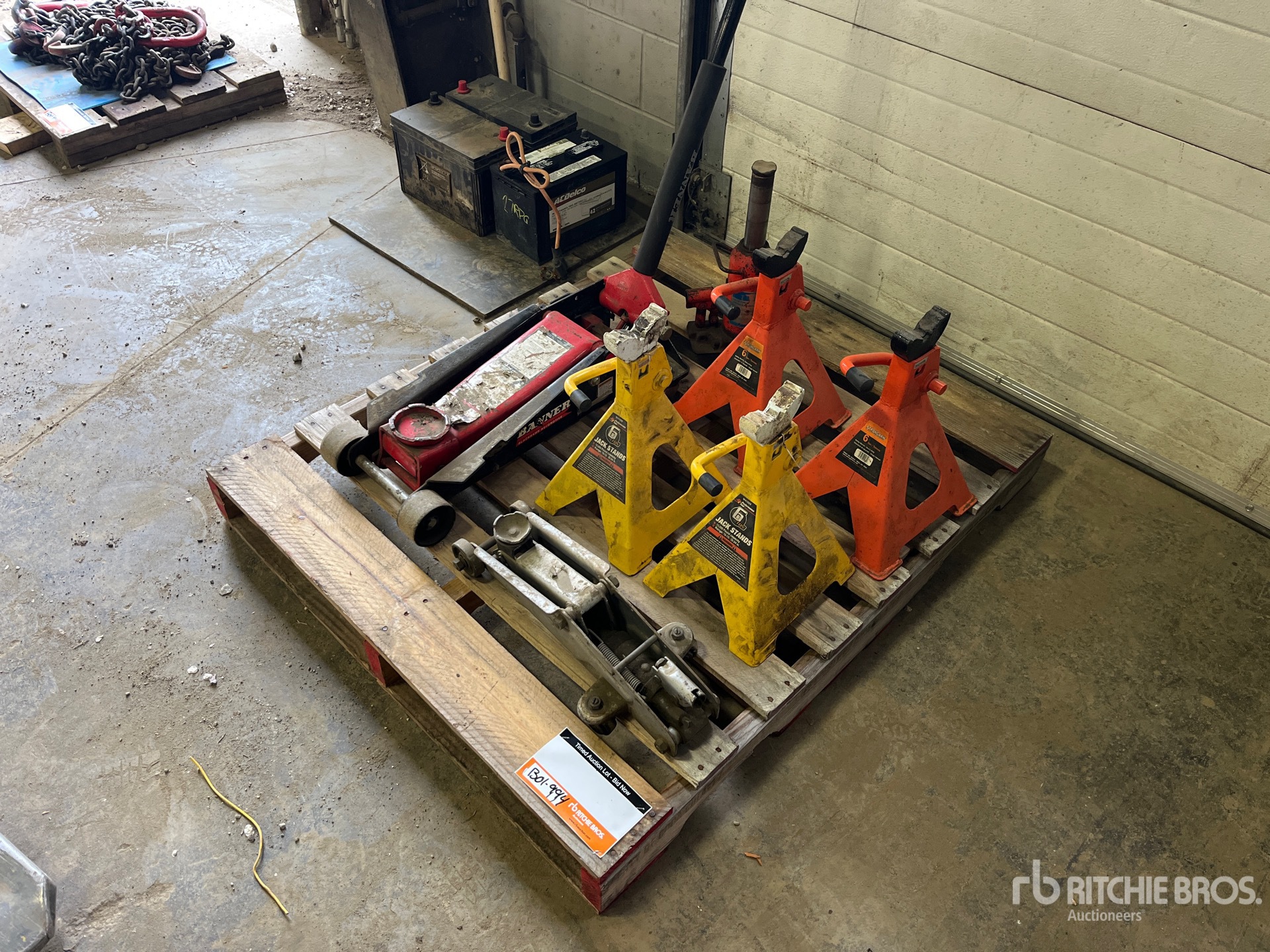 General Appearance with Foto, angolo anteriore sinistro