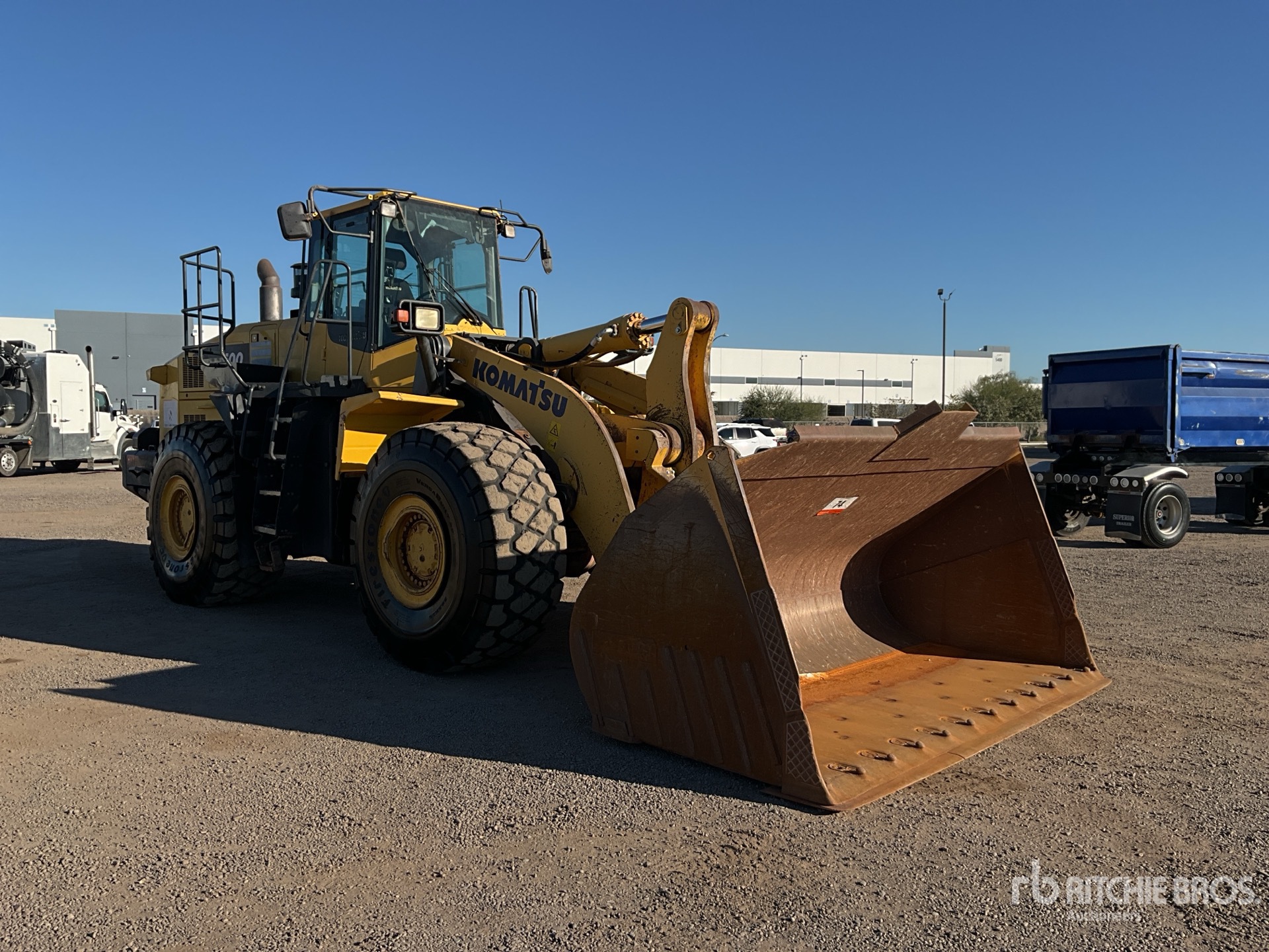 Aspect général with Image, coin avant droit