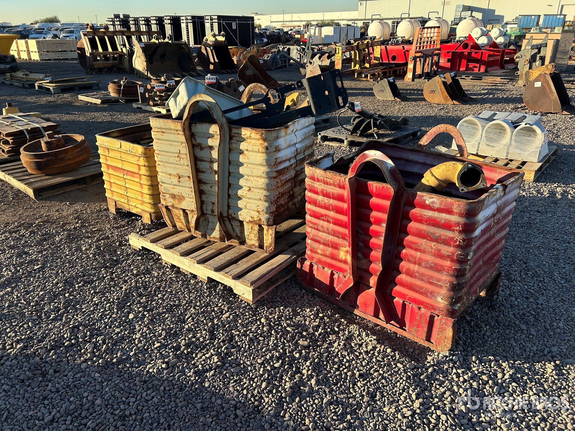 General Appearance with Featured Photo