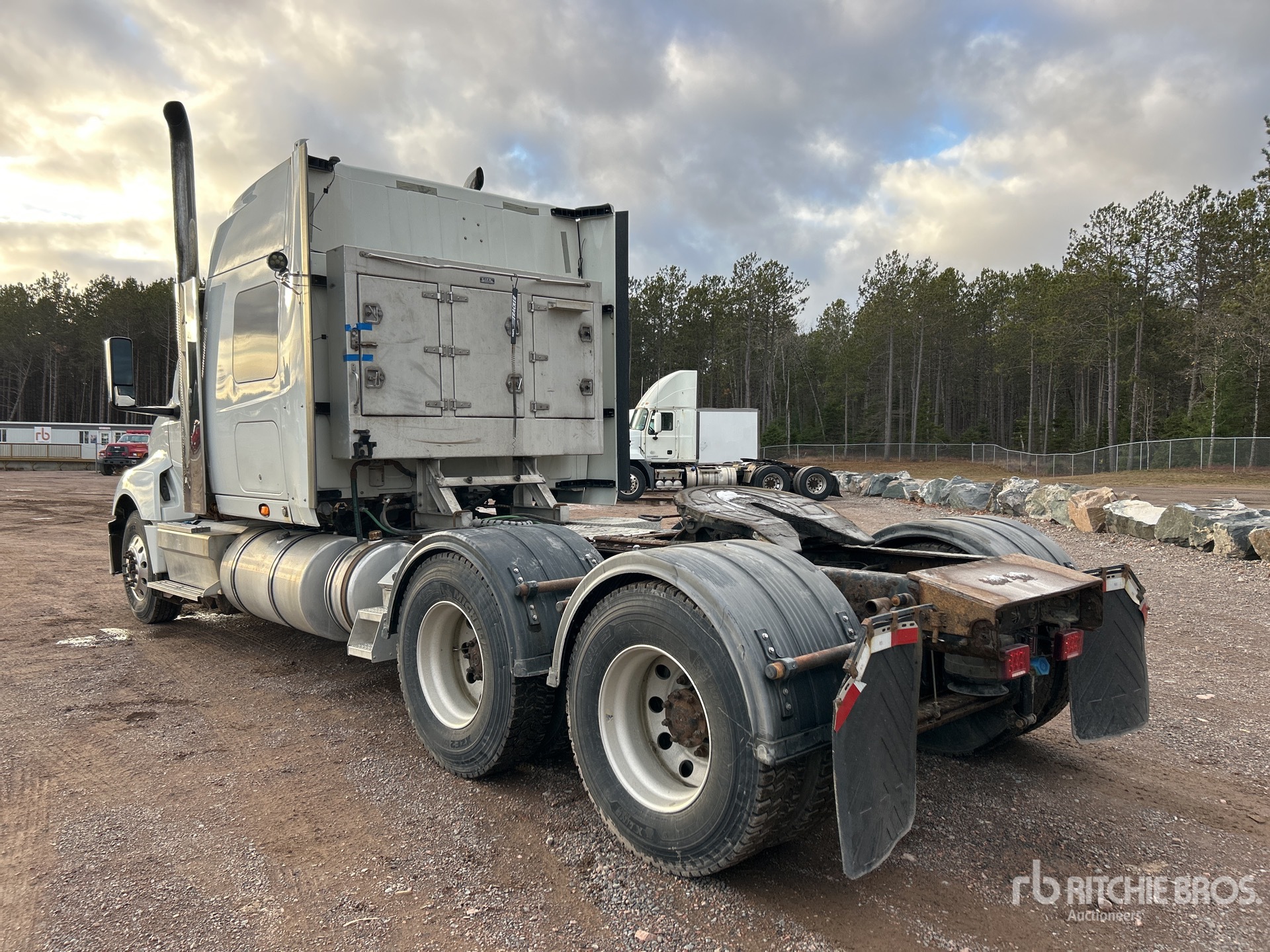 General Appearance with Imagen: esquina trasera izquierda