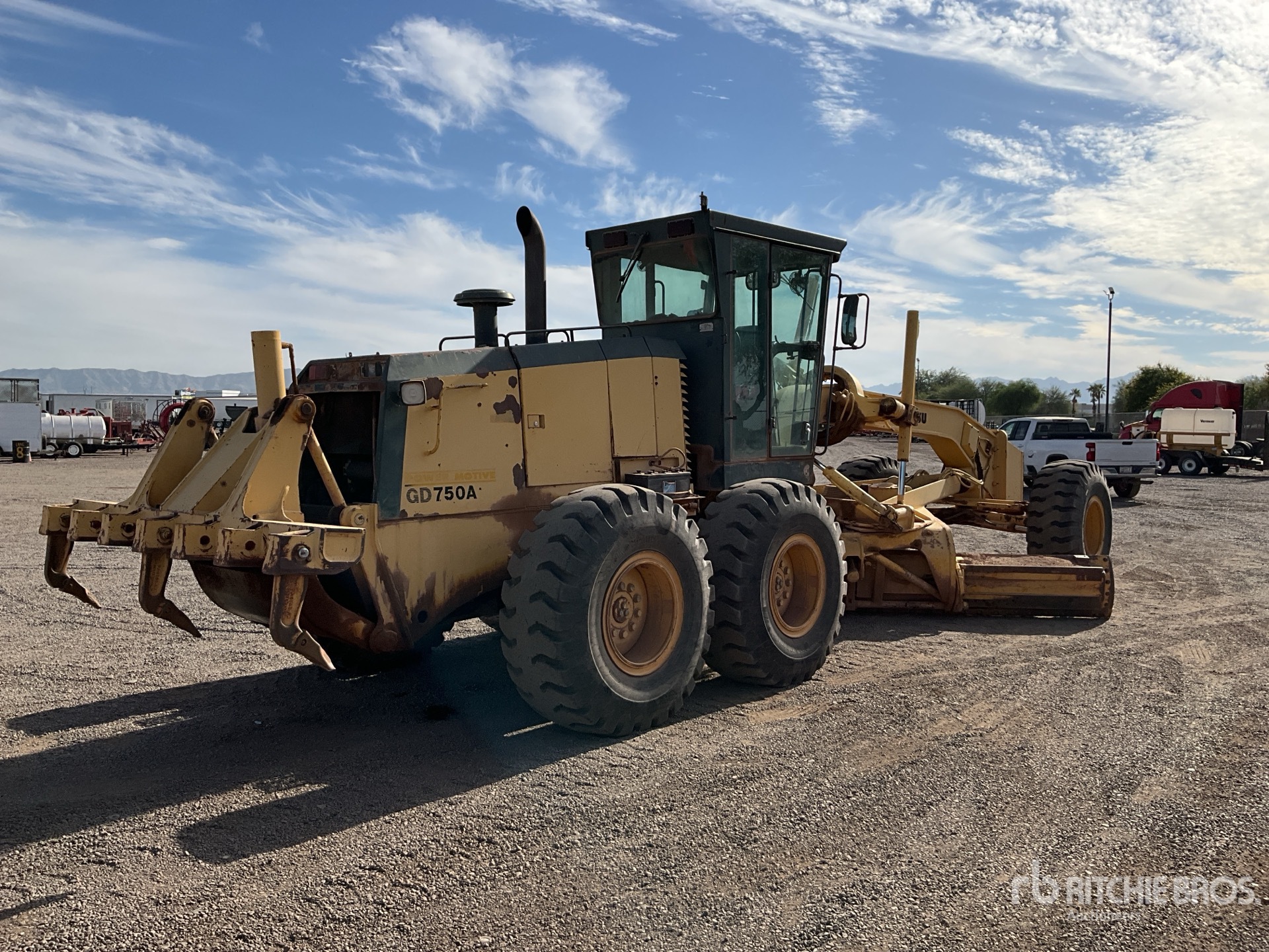 General Appearance with Imagen: esquina trasera derecha