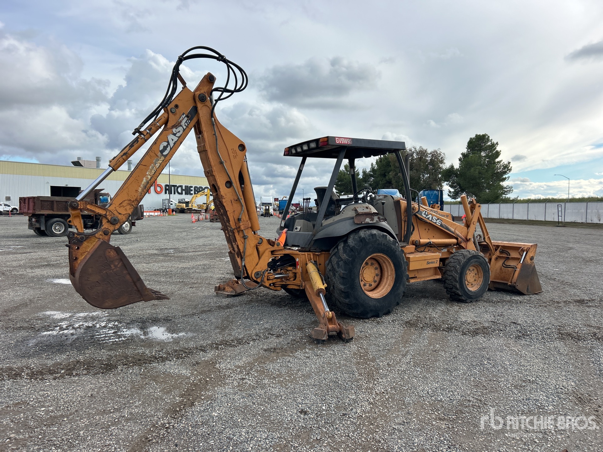 General Appearance with Picture, Right Rear Corner