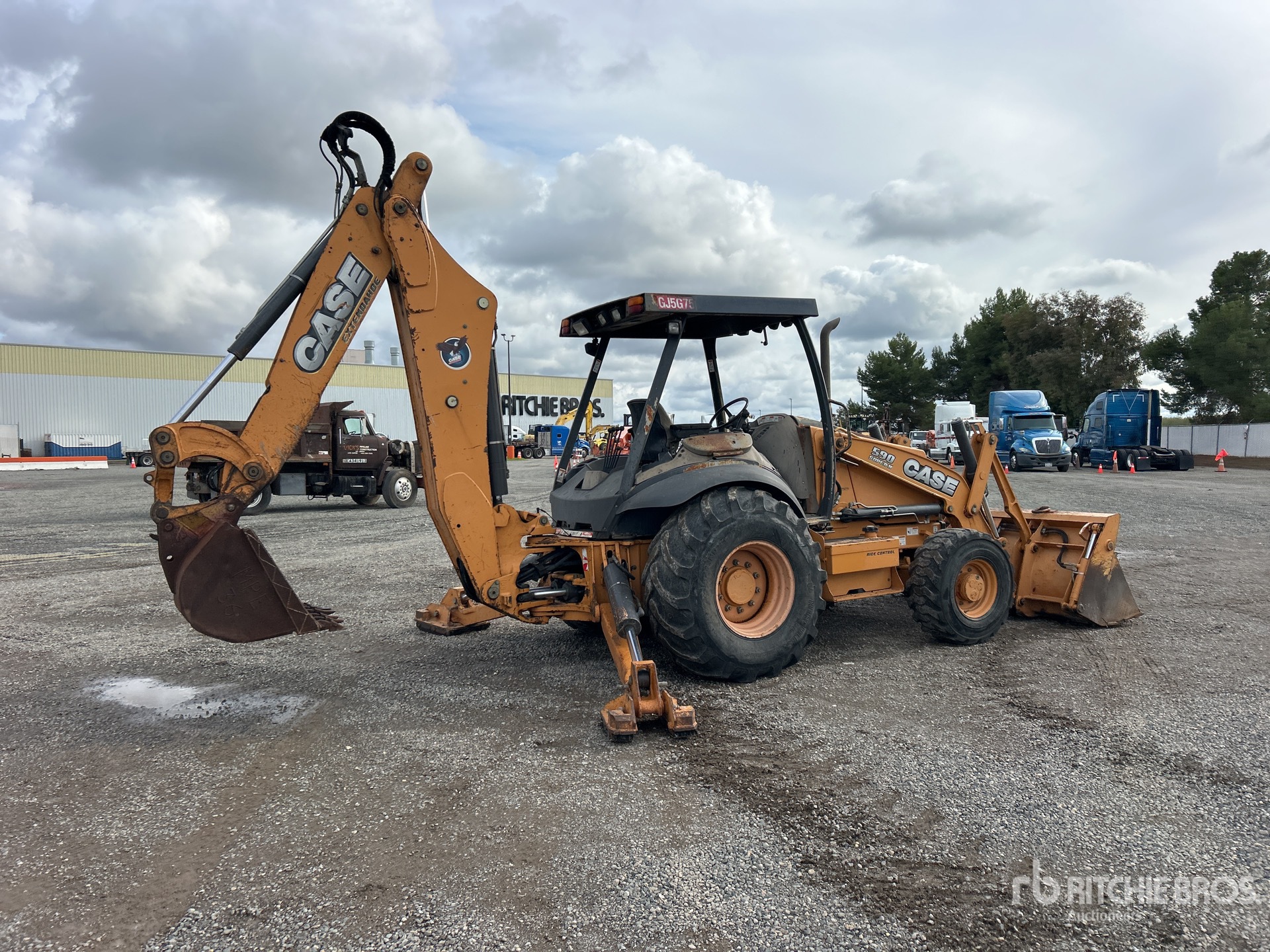 General Appearance with Picture, Right Rear Corner