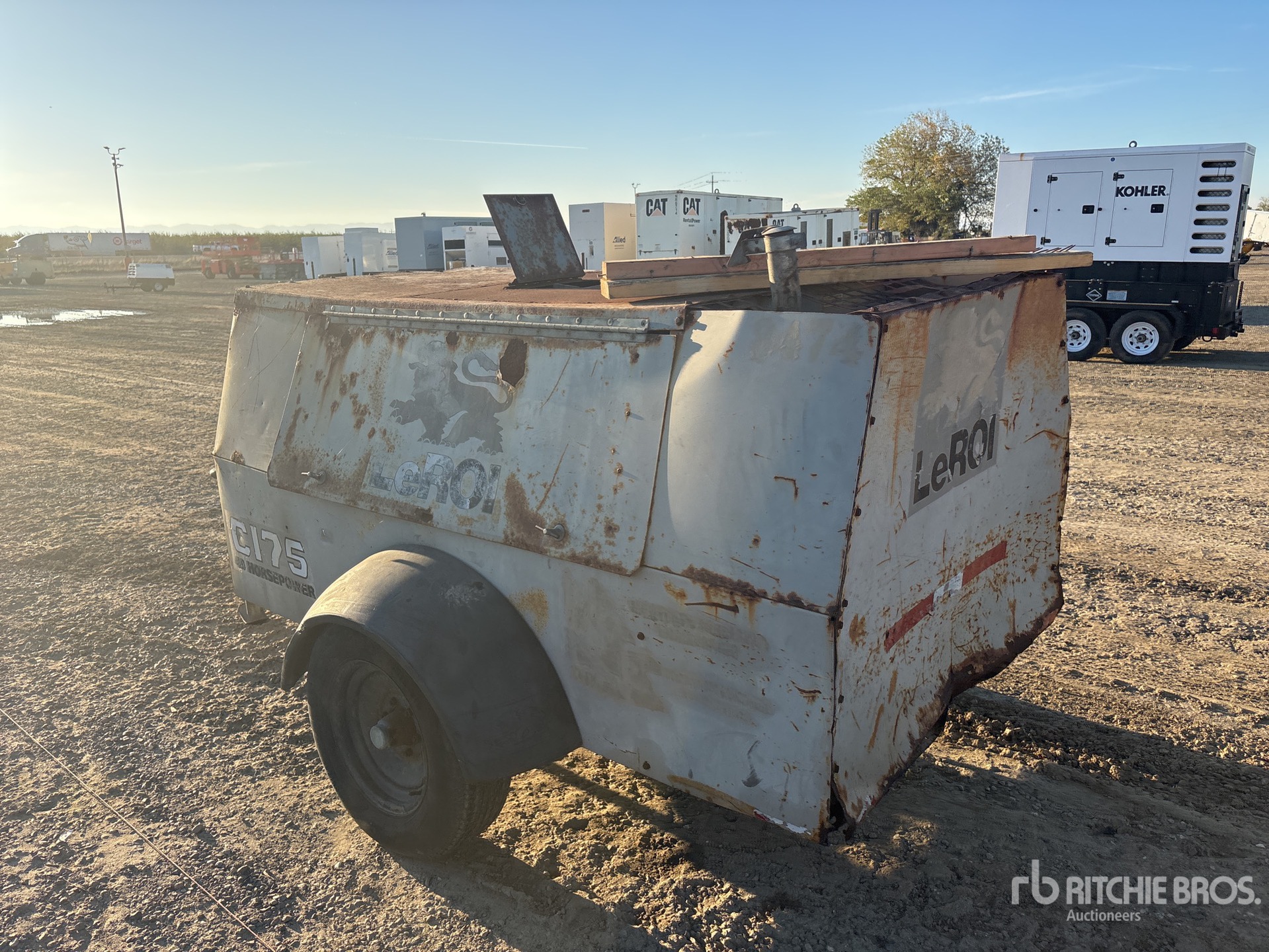 General Appearance with Picture, Left Rear Corner